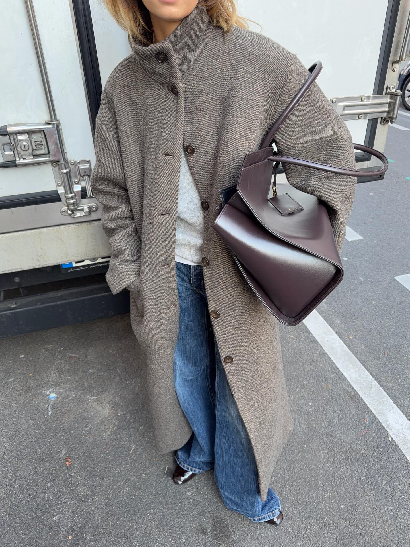 겨울엔 하이넥 코트로 목 보호😌
추운 날 몸이 느려질 땐🥶🧚🏻 목도리 말고 하이넥 코트 툭 걸치자 이미지7