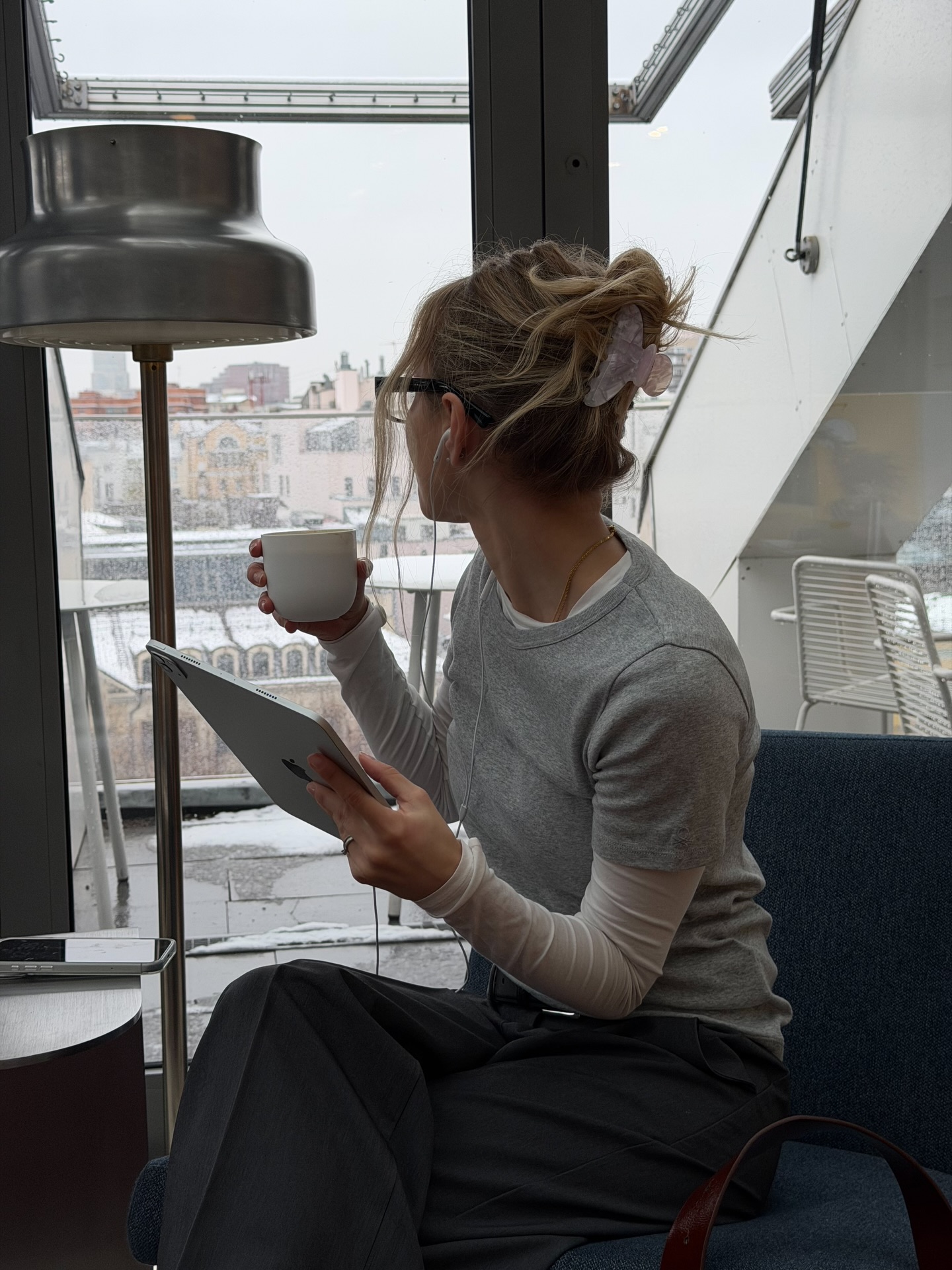 사계절 내내 입는 무지티🤍
겨울 아우터 안에 딱 좋은 데일리 기본템 ⛄️🧥 이미지1