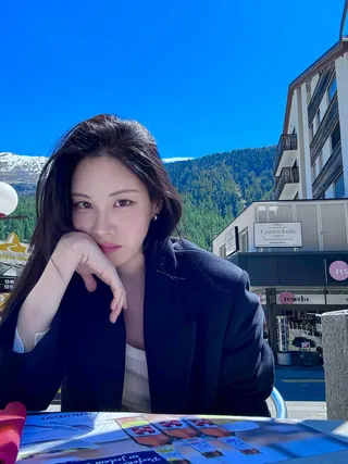 어디서든 통하는 블레이저 코트✨
출근룩부터 하객룩까지 블레이저 코트 하나면 충분👍🏻🖤 이미지