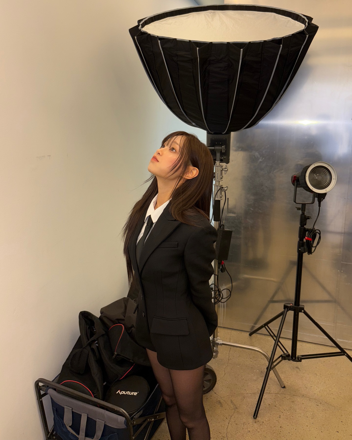 입는 순간 비율 살아나는 자켓🖤
어깨 라인과 깔끔한 실루엣의 블레이저 자켓✨🪞 이미지7