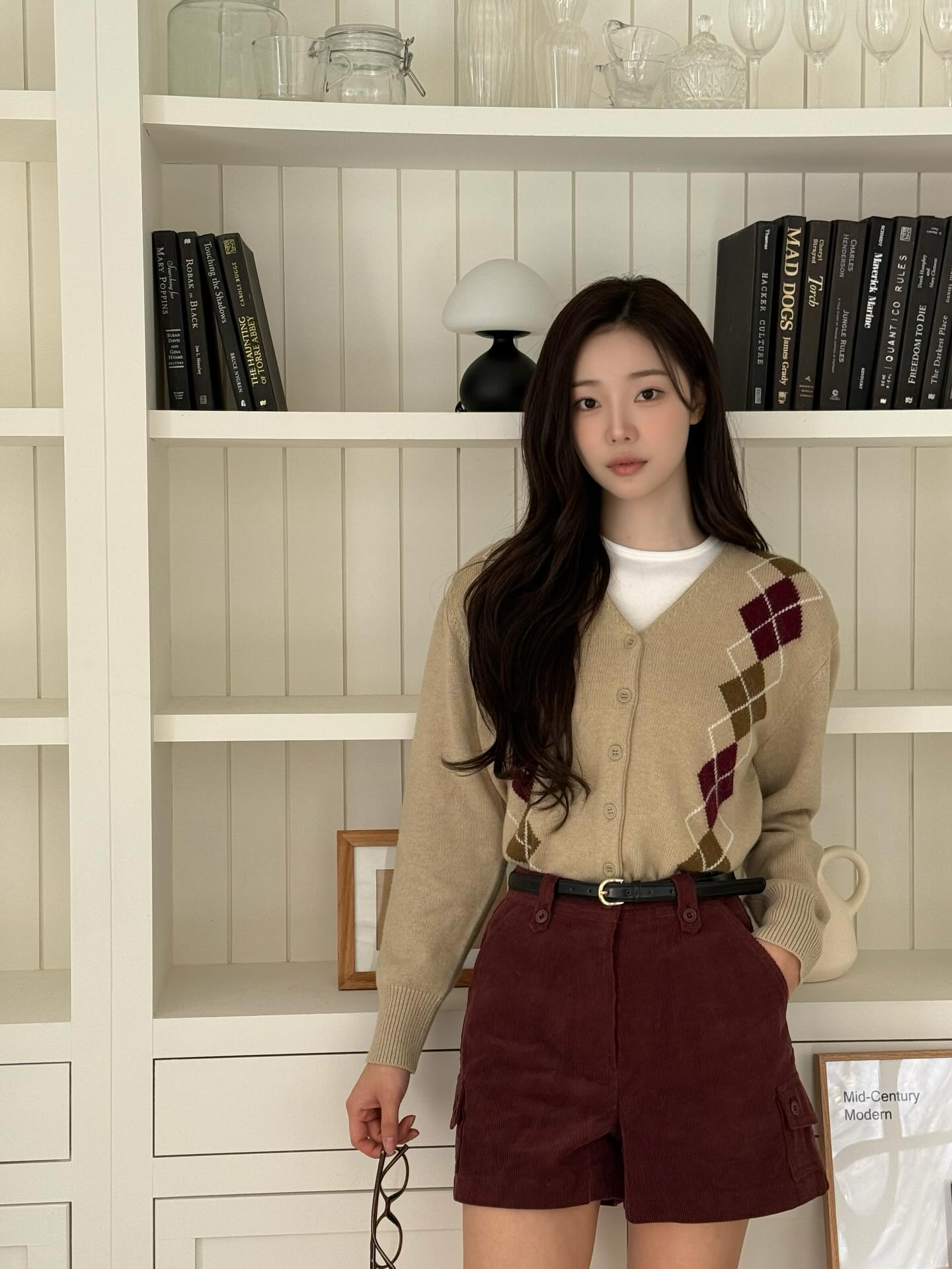 요즘 제일 손이 가는 가디건🧵 
어떤 코디에도 편하게 톤 맞춰주는 기본템✨🧶 이미지7