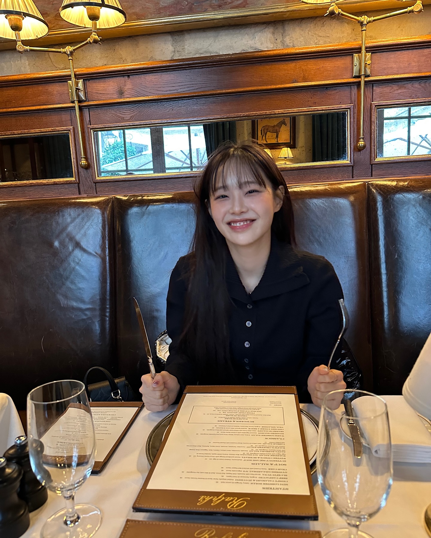 요즘 제일 손이 가는 가디건🧵 
어떤 코디에도 편하게 톤 맞춰주는 기본템✨🧶 이미지5