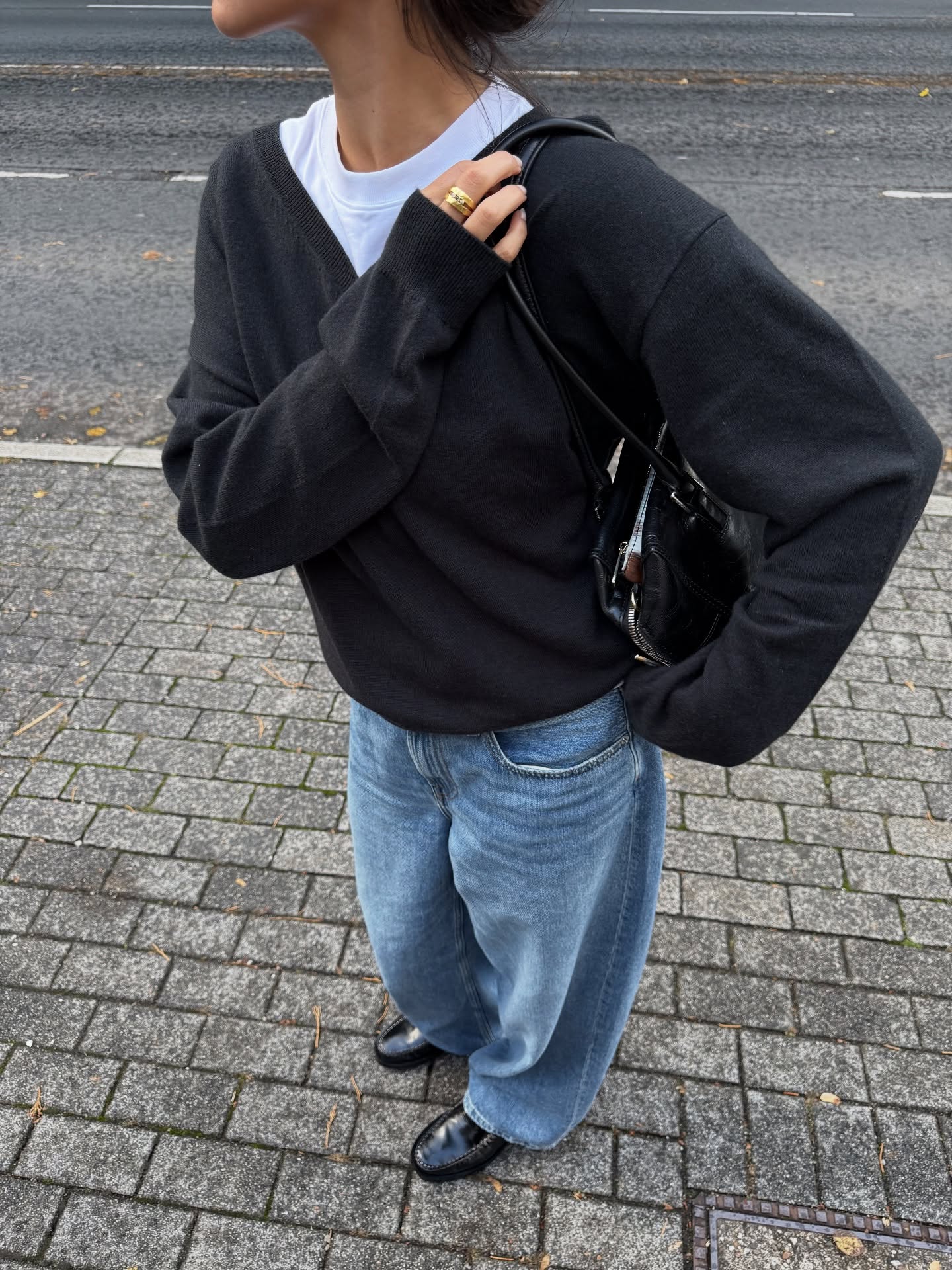 베이직한 롱 슬리브 하나쯤 필수🤍
단독으로 깔끔, 레이어링으로 세련되게✨☑️기본템 역할 톡톡 이미지3