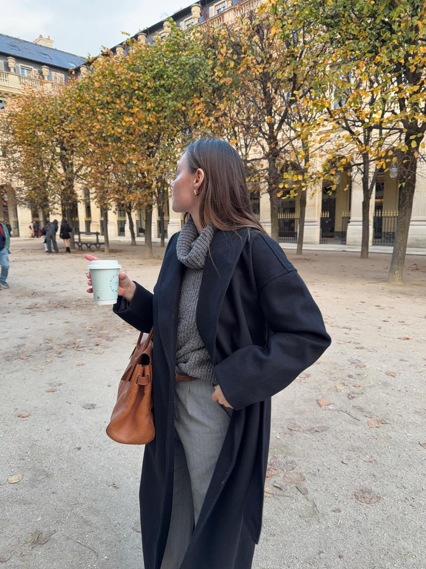 포근하게 감싸는 하이넥의 매력🧶
올라오는 넥 라인으로 따뜻한 겨울 코디하기 ❄️🤎 이미지4