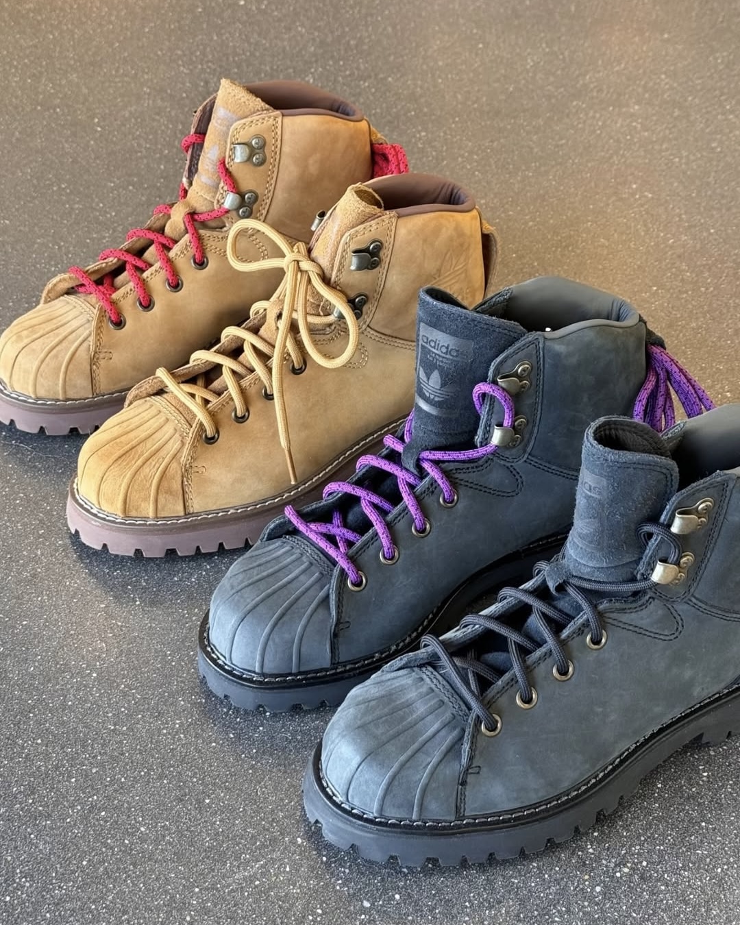 슈퍼스타가 하이킹부츠로 되면🥾 이미지