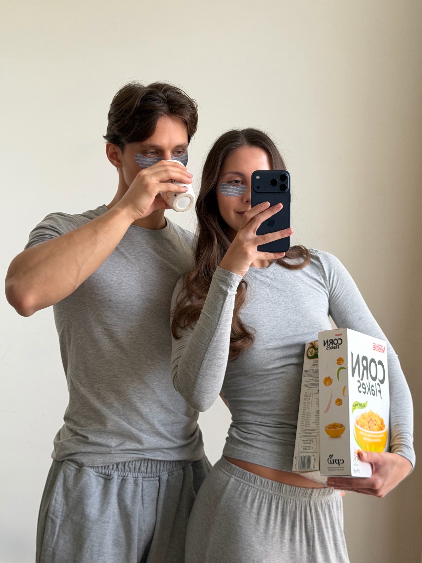 겨울에도 아이패치 필수✨ 피부 컨디션 지켜주는 주말 루틴☕️🛁 이미지