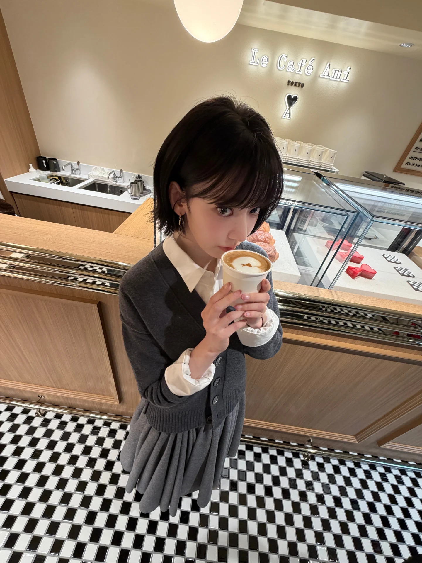 따뜻하게 입는 롱스커트룩🩶
기모 타이즈에 부츠만 더하면 겨울 데일리룩 완성🎄 이미지4