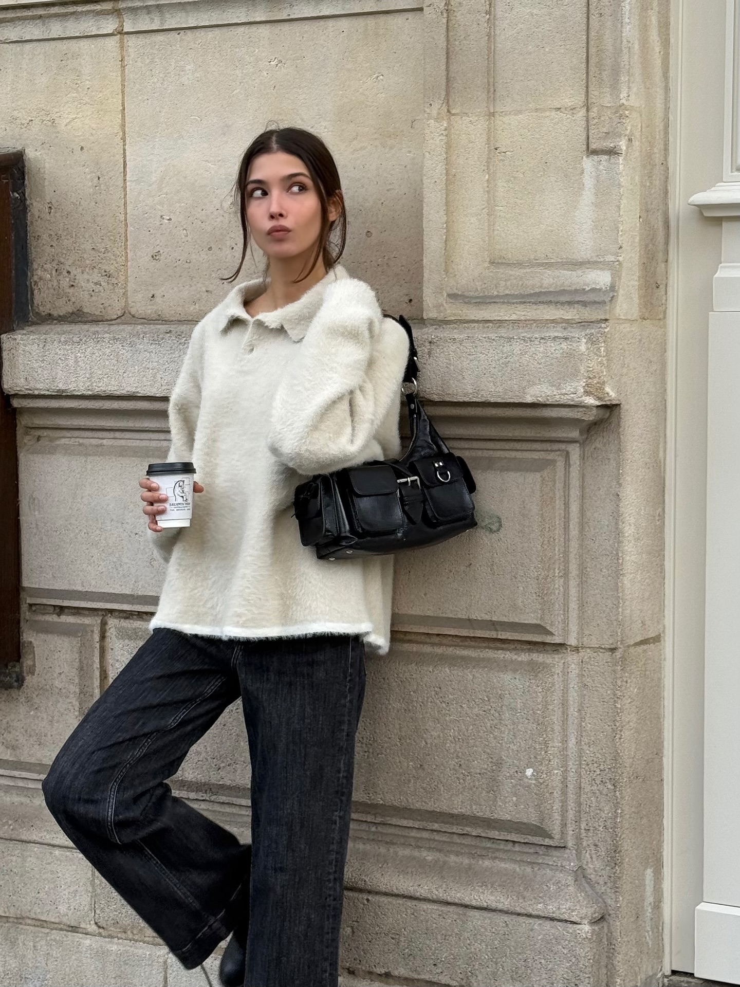 겨울 무드 200% 채우는 앙고라🧶
겨울룩 고급스러움을 느끼고 싶다면 앙고라 니트 추가해봐🤍🐑 이미지3