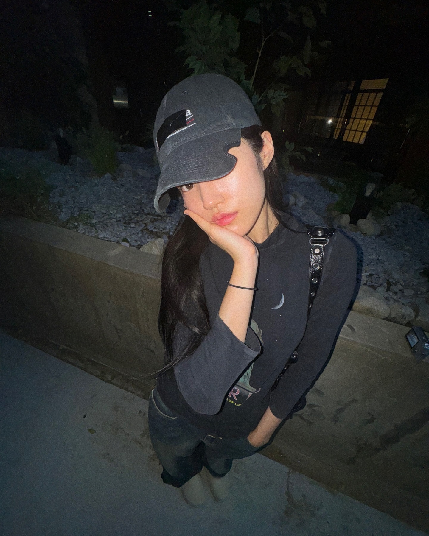 겨울에도 볼캡 잊지 않았죠?🙌🏻
옷 고민할 시간 없을 땐 볼캡만 한 게 없어🧢🖤 자꾸 손이 가요 이미지7