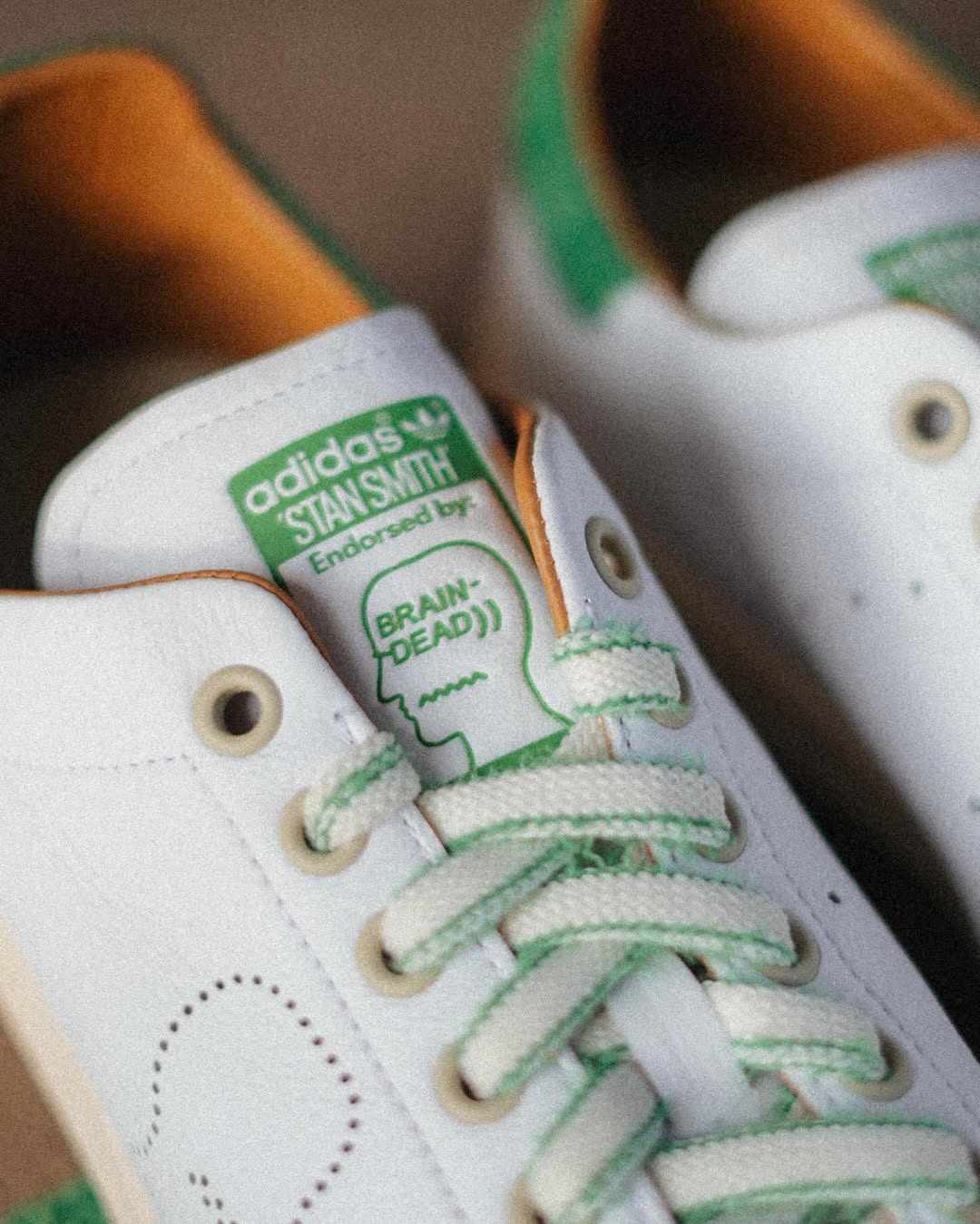 브레인데드로 채운 스탠스미스🎾 이미지4