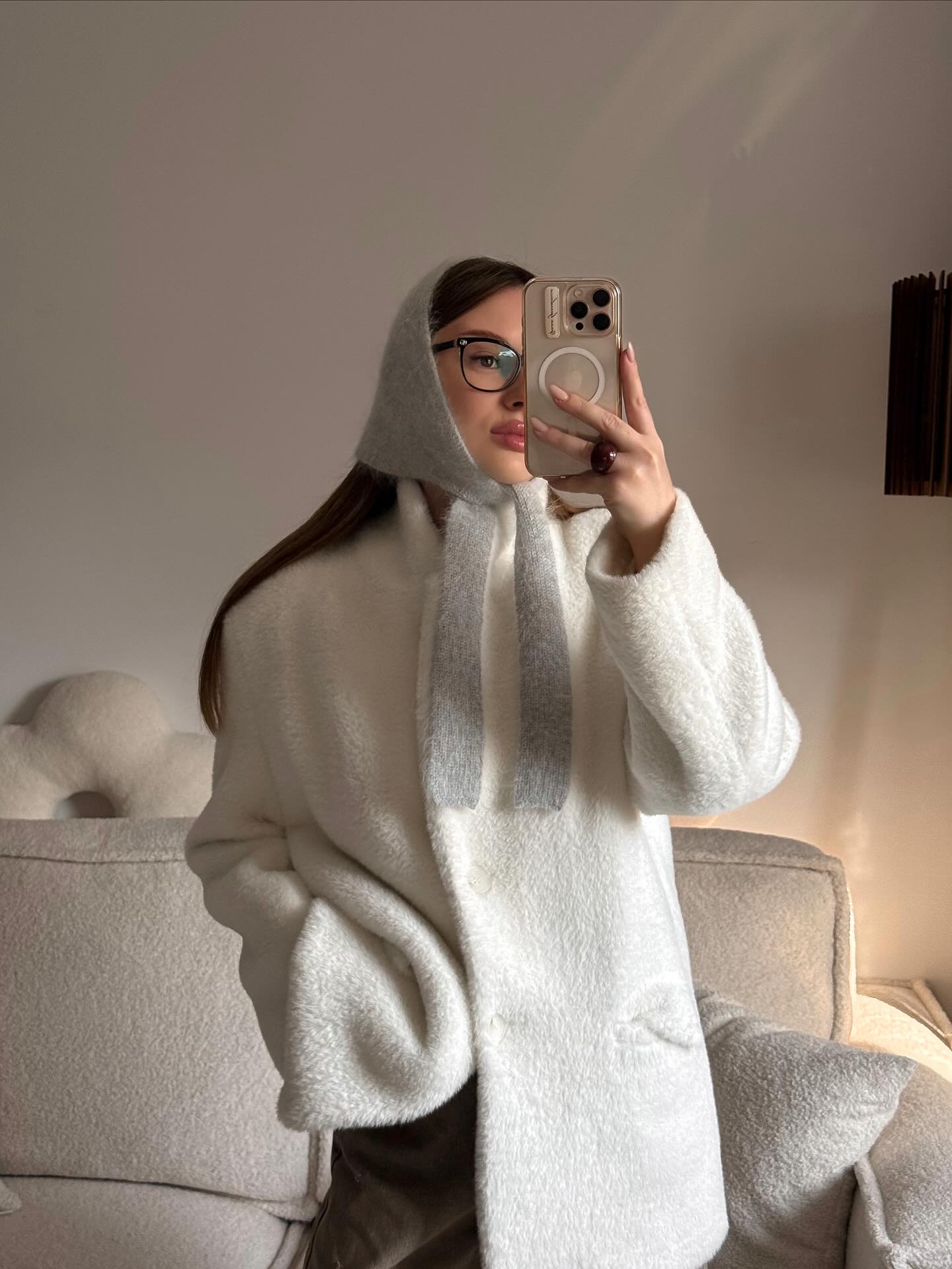 확신의 겨울 아우터? 울 블레이저💼
직장인 필수템 블레이저💡🔍겨울엔 울 블레이저 코트로 따뜻하게
이미지7