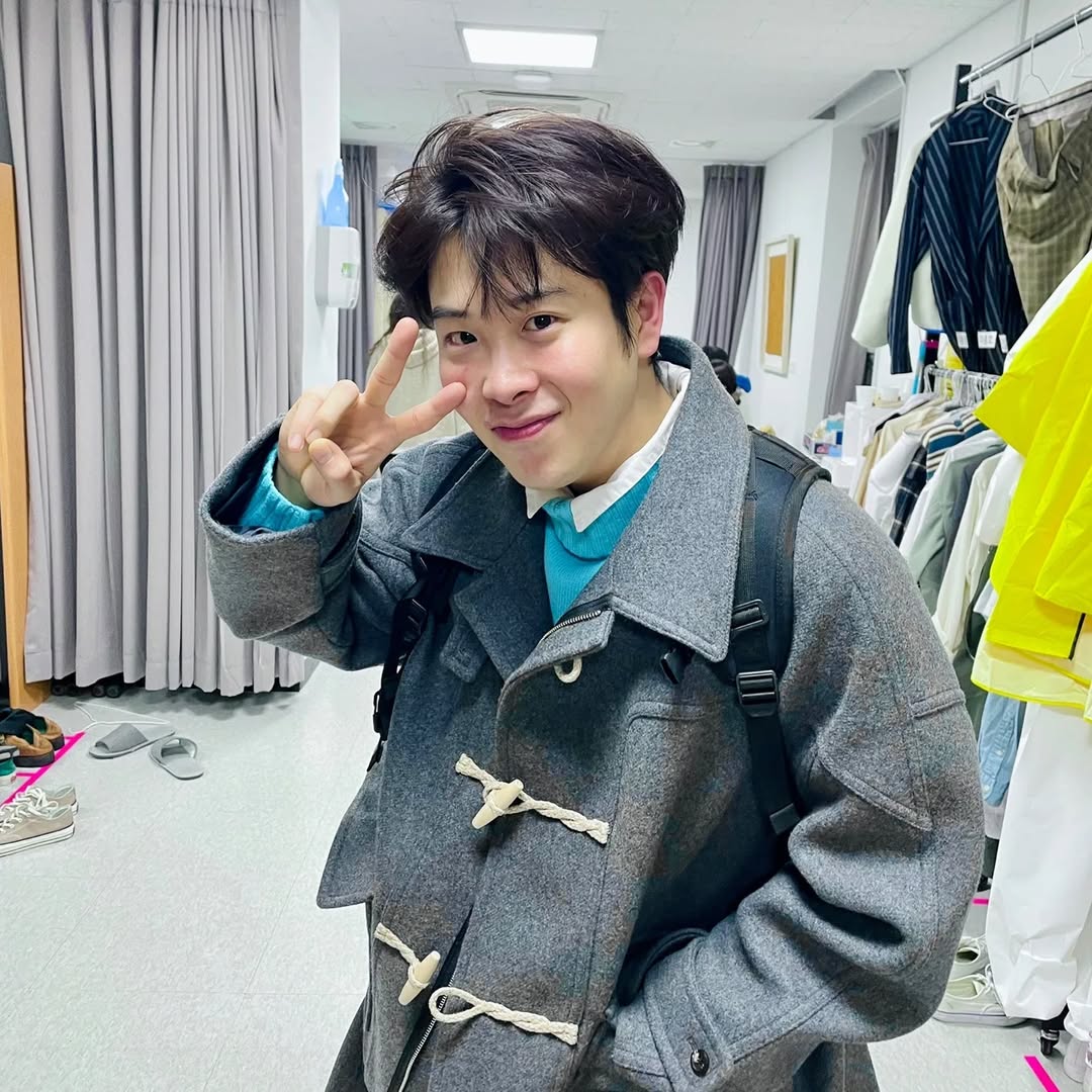 겨울엔 그레이 코트가 제격⛄️ 이미지3