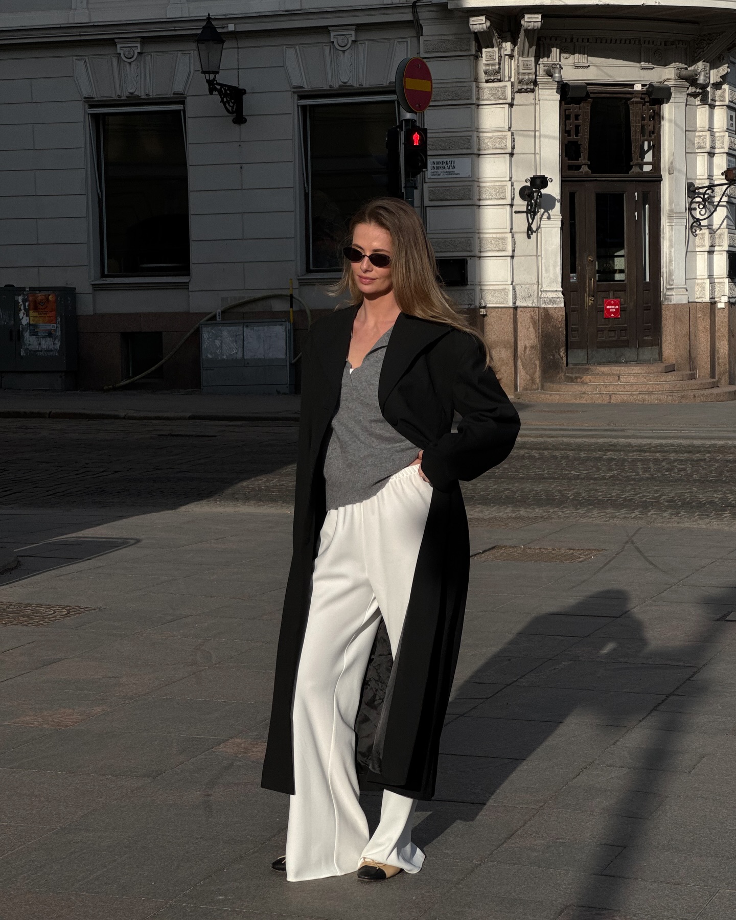 직장인도 입기 좋은 화이트 팬츠🤍
칙칙한 겨울룩에 미니멀하고 산뜻한 화이트 팬츠 더해보자✨🧚🏻 이미지4