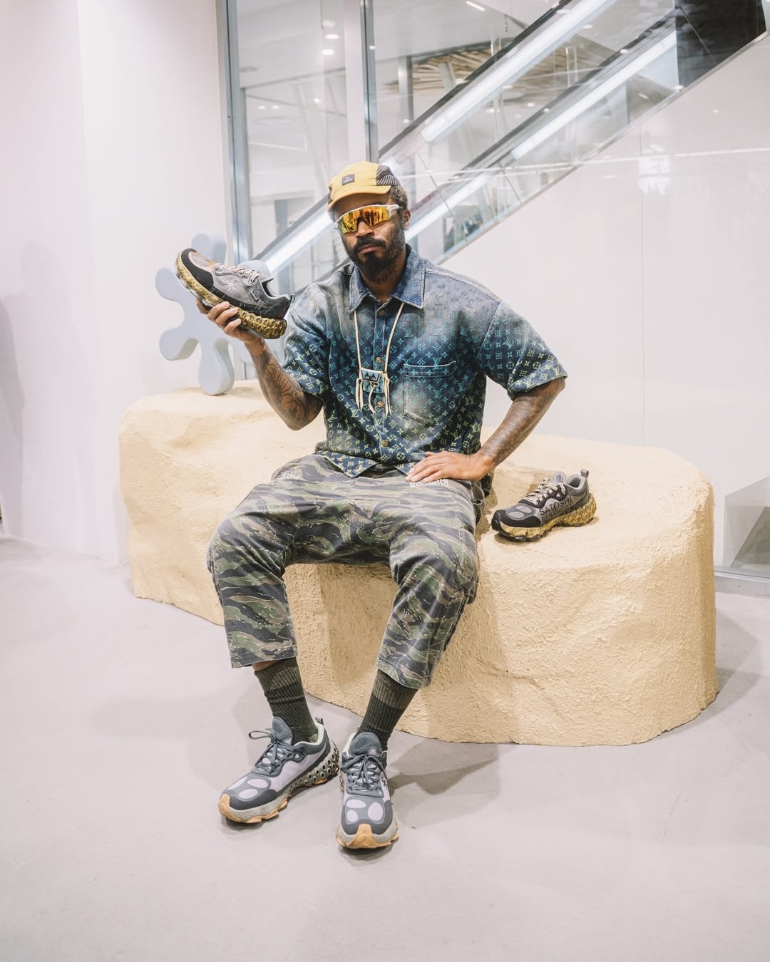 스펀지 x 사토시 나카모토🎨 이미지2