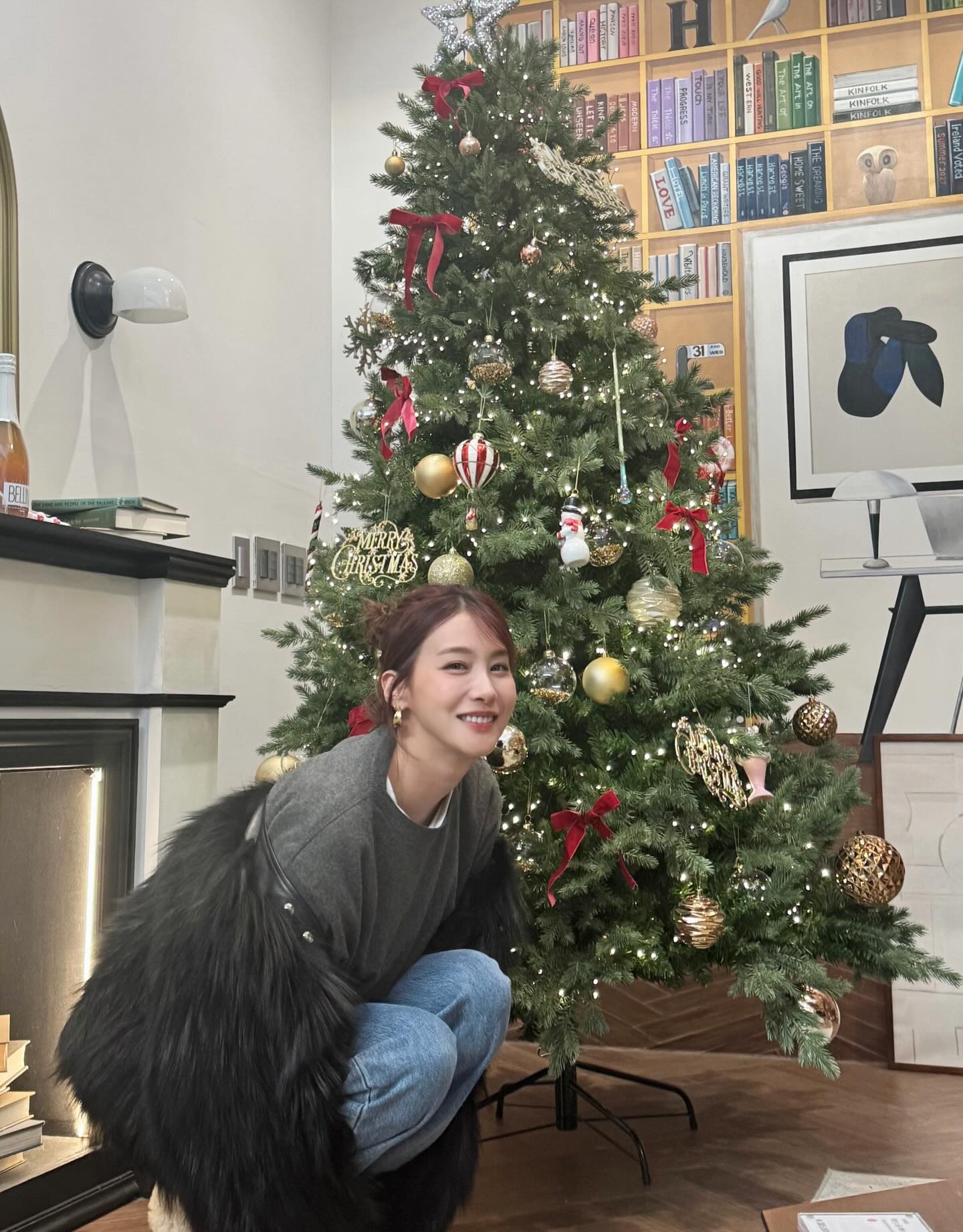 올해도 돌아온 퍼자켓 시즌🧸
셀럽들도 빠진 퍼자켓, 겨울 데일리룩에 바로 써먹자🤎 이미지7