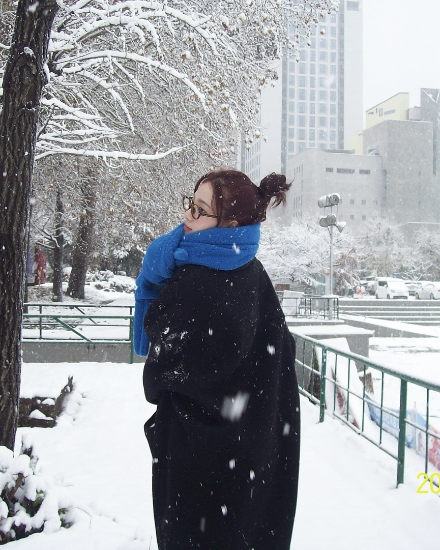 믿고 입는 블랙 맥시코트🖤
키 상관없이 비율 예쁘게 만들어주는 롱코트🧥✨ 이미지6