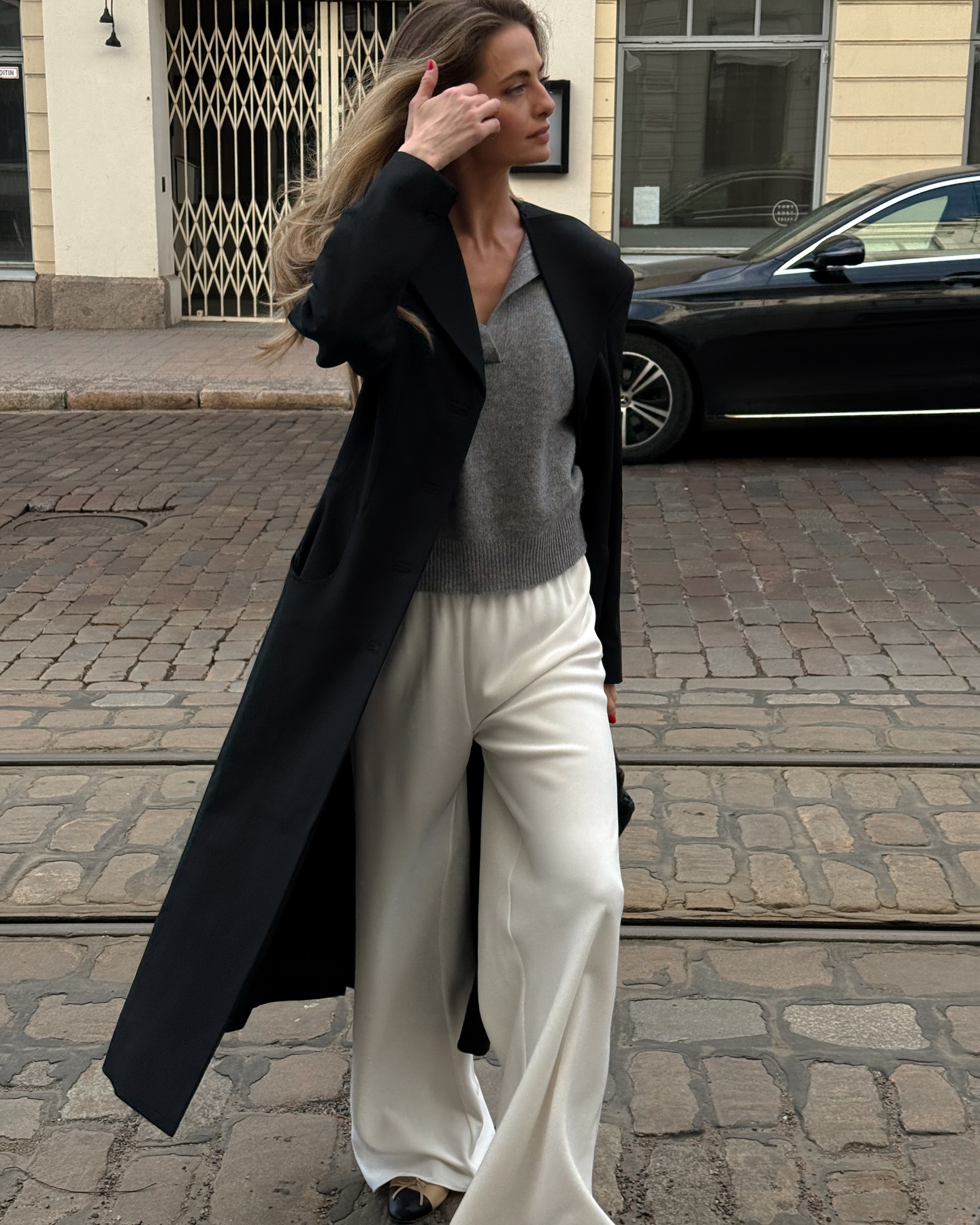 직장인도 입기 좋은 화이트 팬츠🤍
칙칙한 겨울룩에 미니멀하고 산뜻한 화이트 팬츠 더해보자✨🧚🏻 이미지1