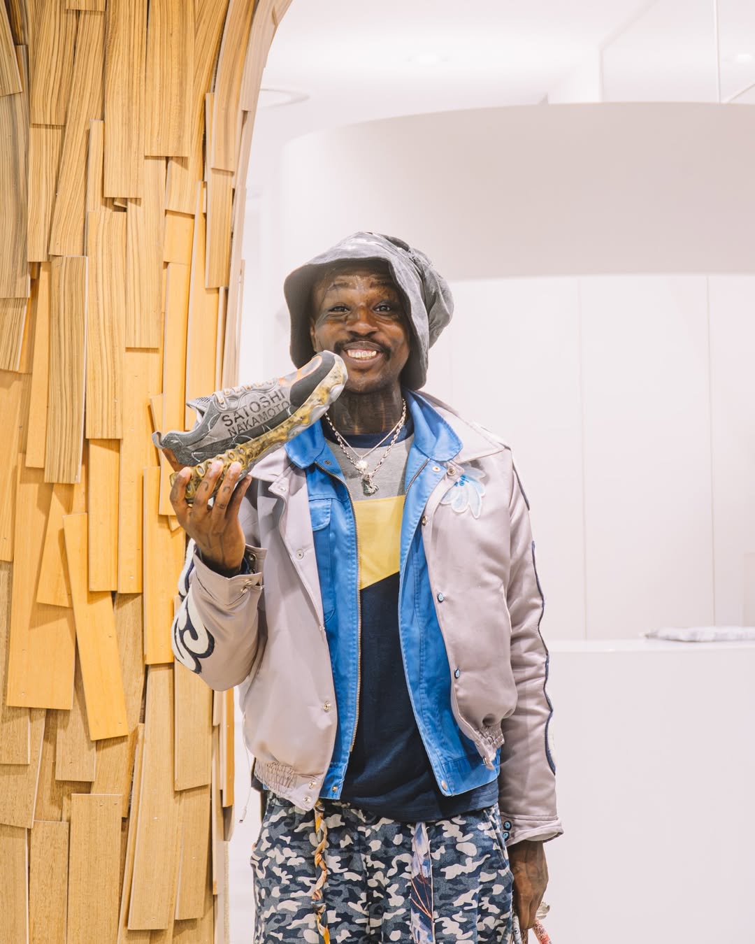 스펀지 x 사토시 나카모토🎨 이미지7