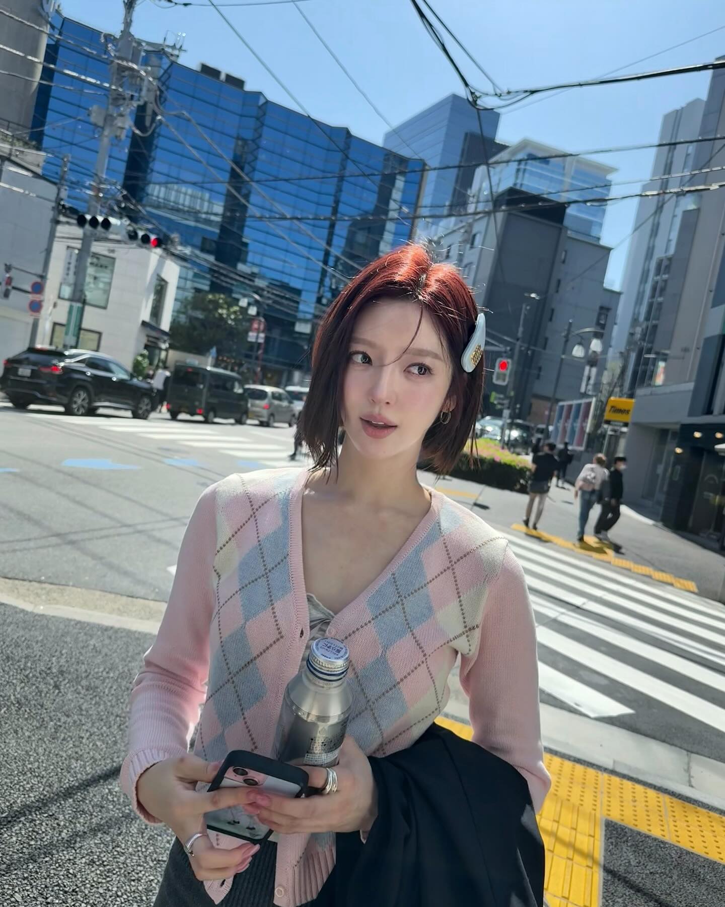 폭닥폭닥 포근한 가디건🧸
포근함 챙기고 싶을 땐 겨울 필수 아이템 챙겨입기🤎❄️
 이미지5