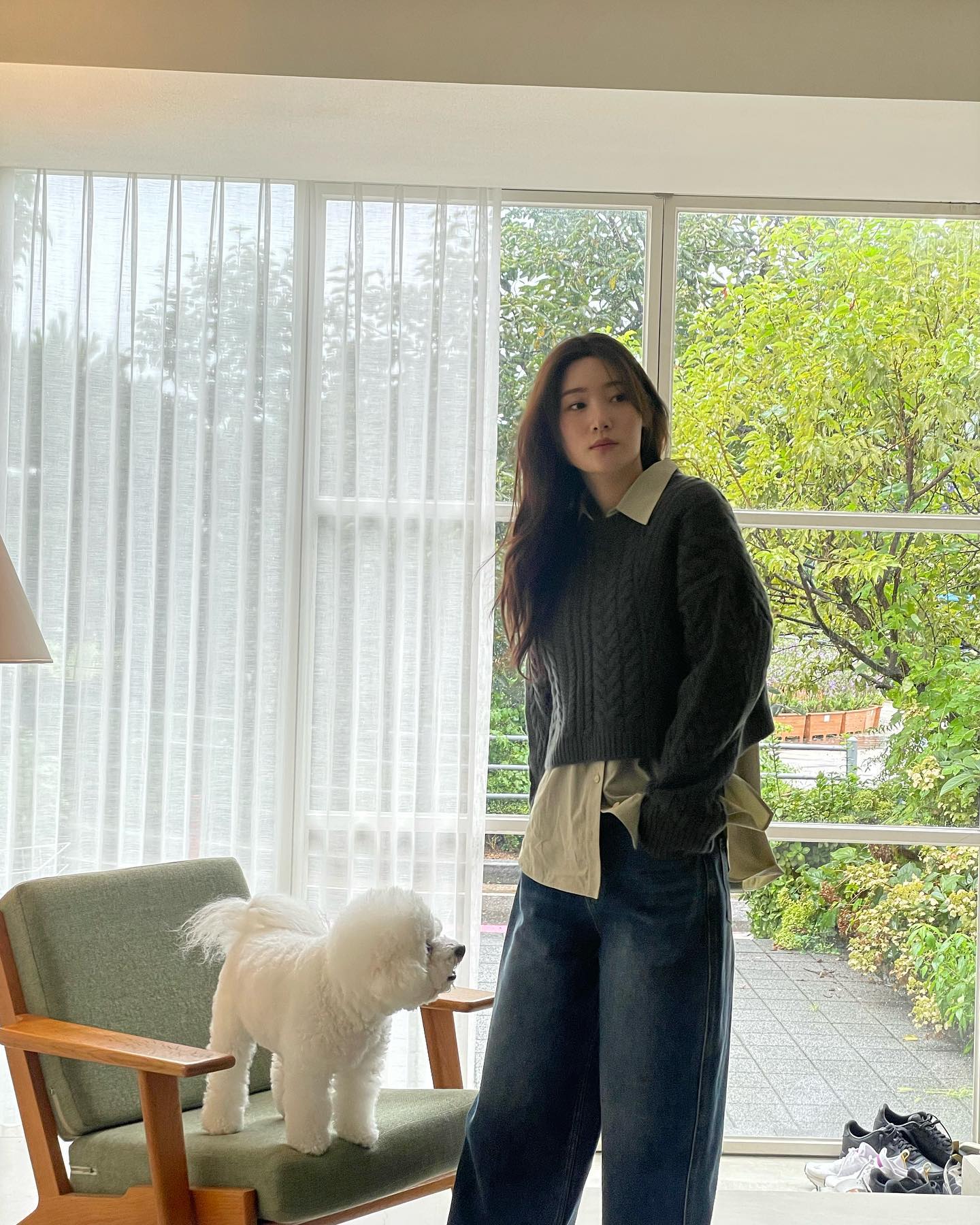 겨울 데일리룩에 빠지지 않는 데님👖
아우터 바뀔 때마다 꺼내 입게 되는 데님 팬츠는 필수템이야💙🩵 이미지1