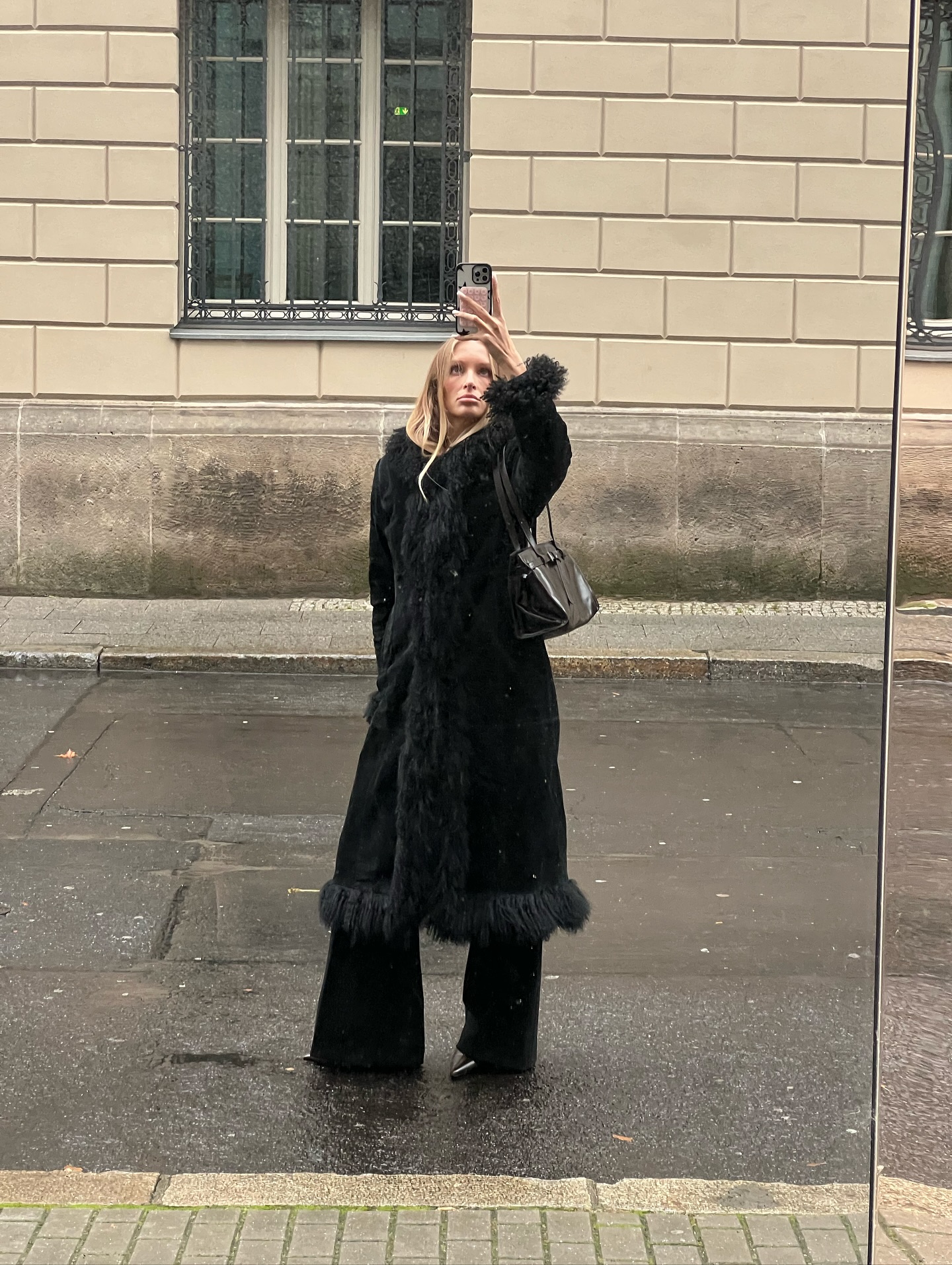 코트보다 더 따뜻한 퍼코트🦁
입는 순간 바람 걱정 사라지는 포근함🤎 이미지7