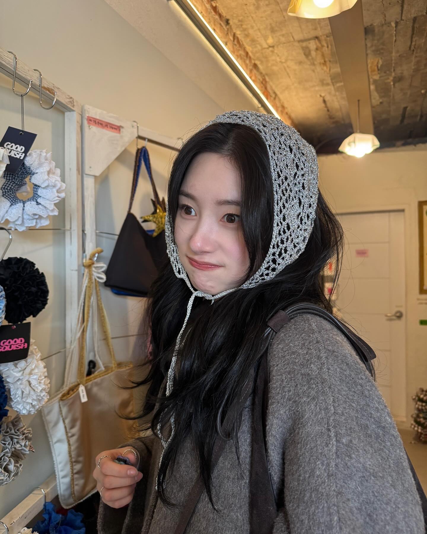 이번 겨울 울 만고 모헤어 코트로✨
촉감부터 부드럽고 세련된 모헤어 코트로 고급스러움 챙기자🤍🌨️ 이미지2