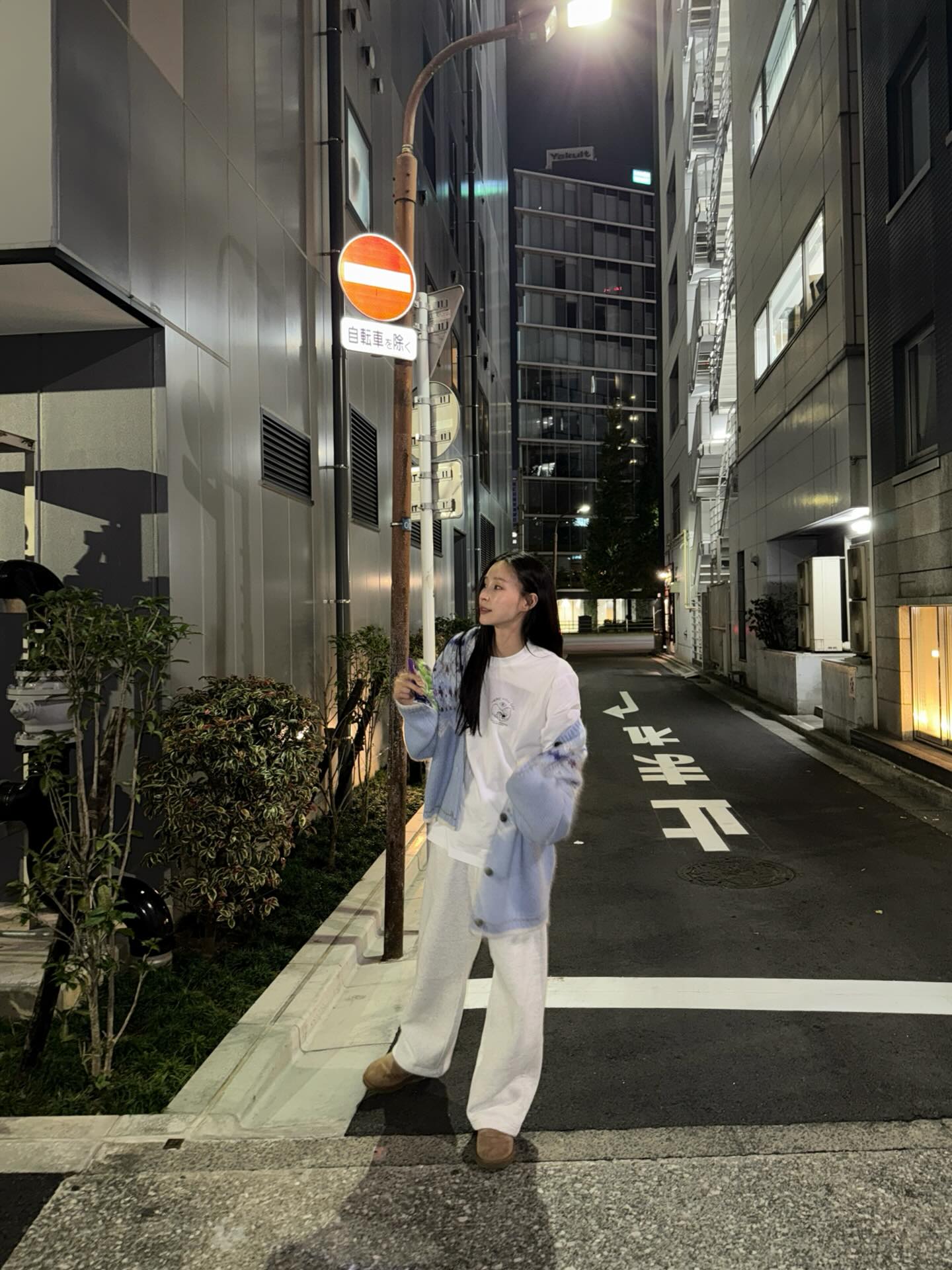 폭닥폭닥 포근한 가디건🧸
포근함 챙기고 싶을 땐 겨울 필수 아이템 챙겨입기🤎❄️
 이미지3