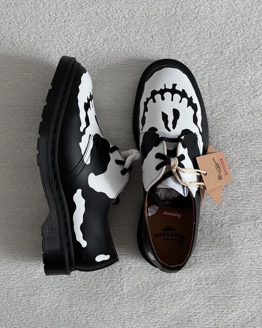 해골 프린팅된 슈프림 x 닥터마틴👞 이미지2