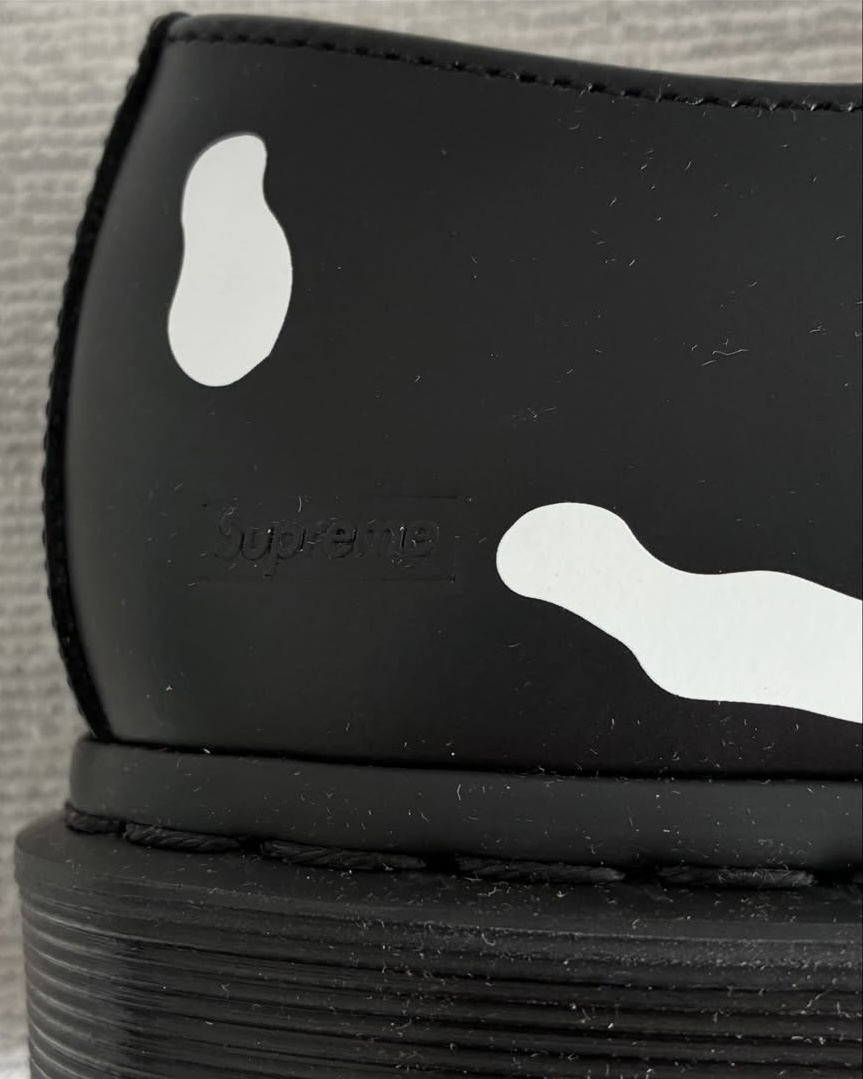 해골 프린팅된 슈프림 x 닥터마틴👞 이미지7