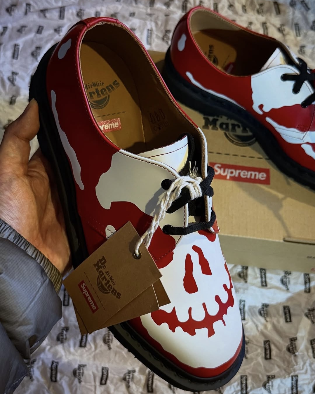 해골 프린팅된 슈프림 x 닥터마틴👞 이미지4