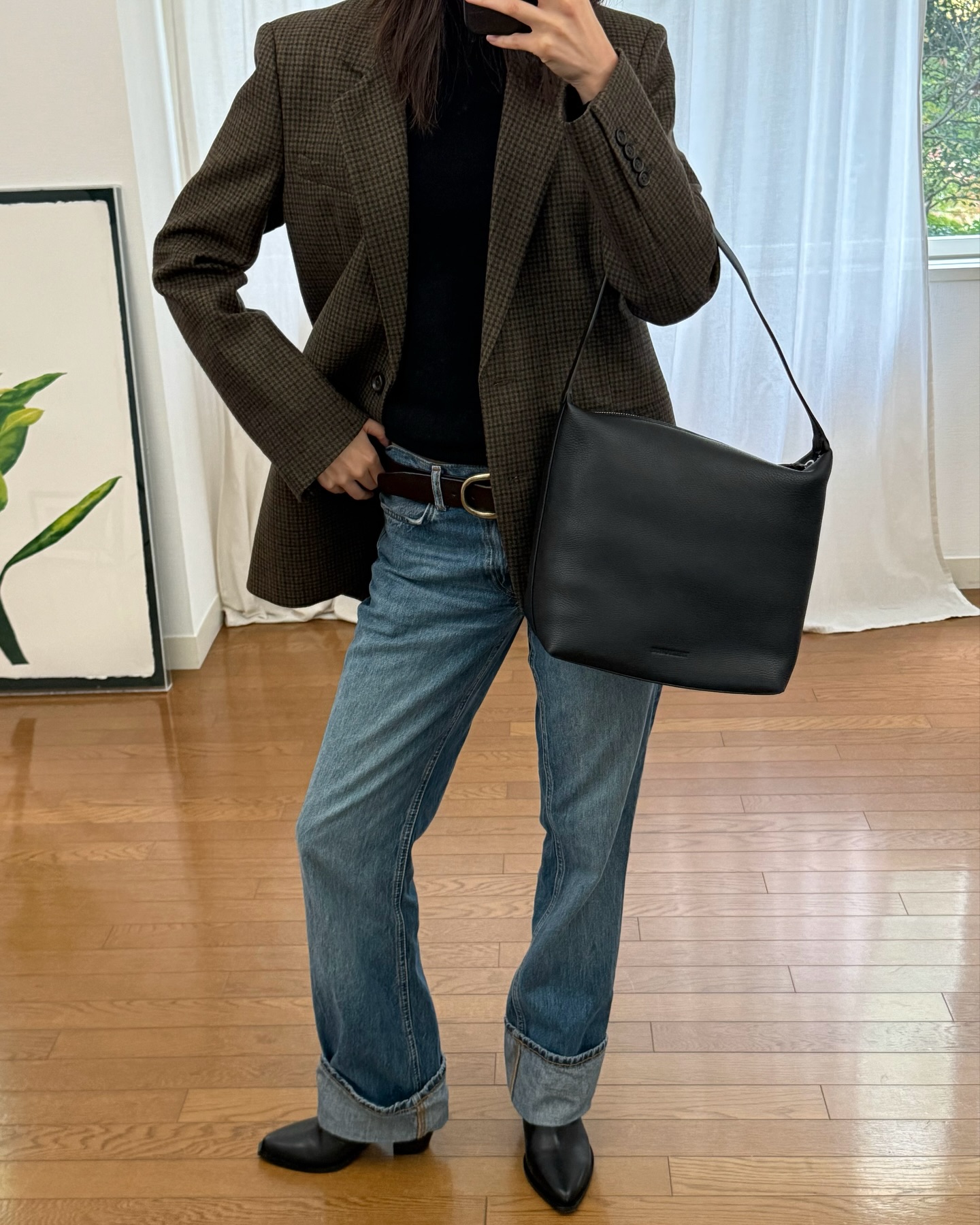 심플하지만 스타일 확실👖일자 데님
발끝까지 깔끔하게 똑 떨어지는 스트레이트 데님 매력✨💙 이미지6