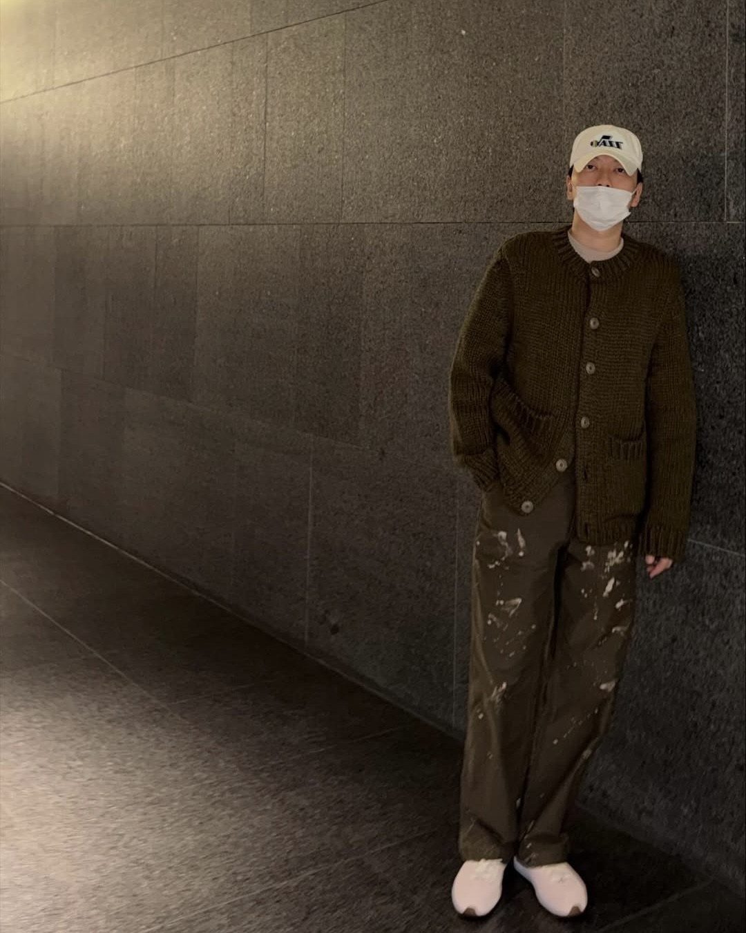 라운드넥 가디건 장인 이동휘🧶 이미지5