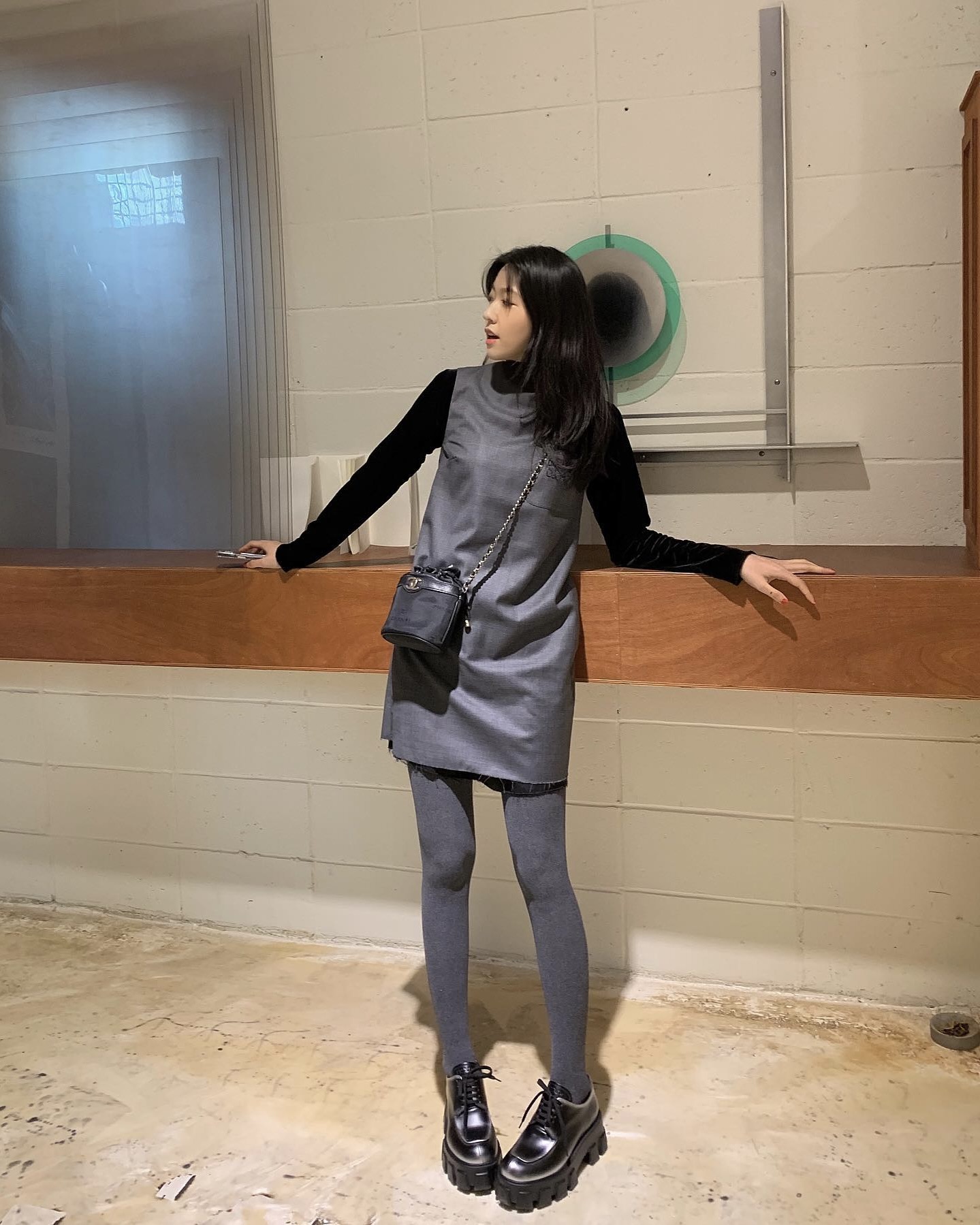 스타킹으로 포인트 주기 좋은 날씨🖤
검정 스타킹이 기본이지만👀🪄이번엔 컬러 스타킹으로 힘 주자 이미지5
