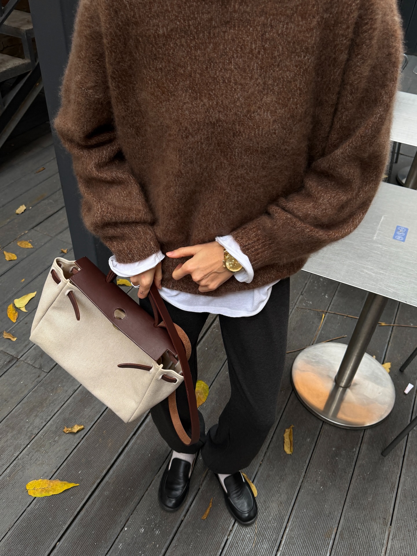 따뜻하고 편한데 세련된 것은?✨
매일 손이 가는 니트🤎 입어보면 바로 알걸?👀 이미지1