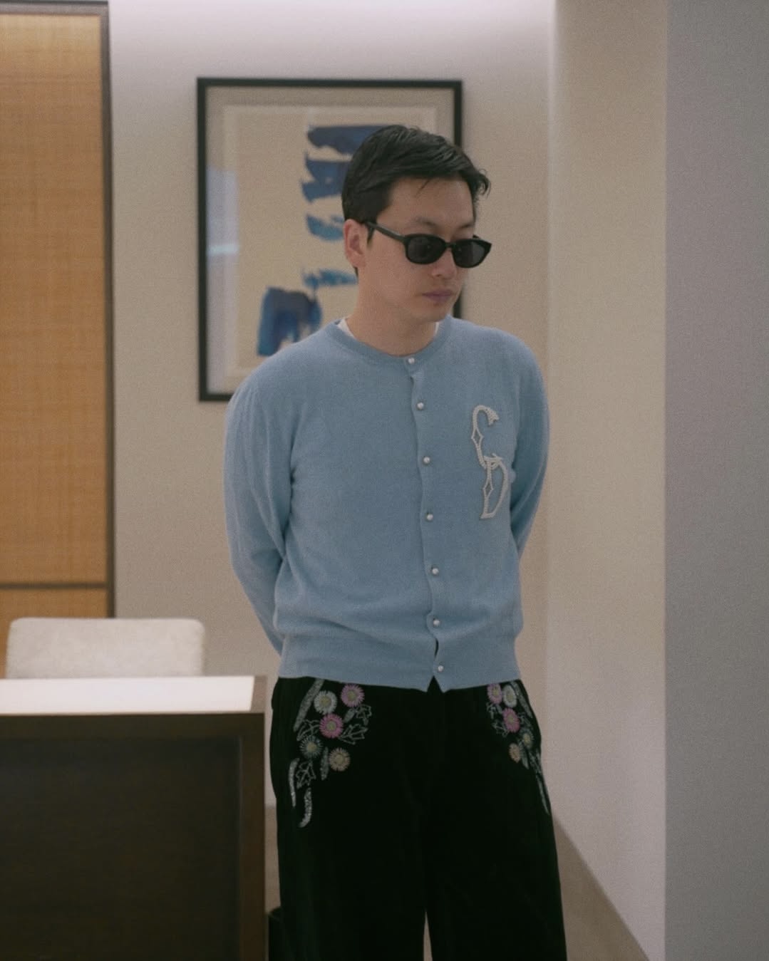 라운드넥 가디건 장인 이동휘🧶 이미지9