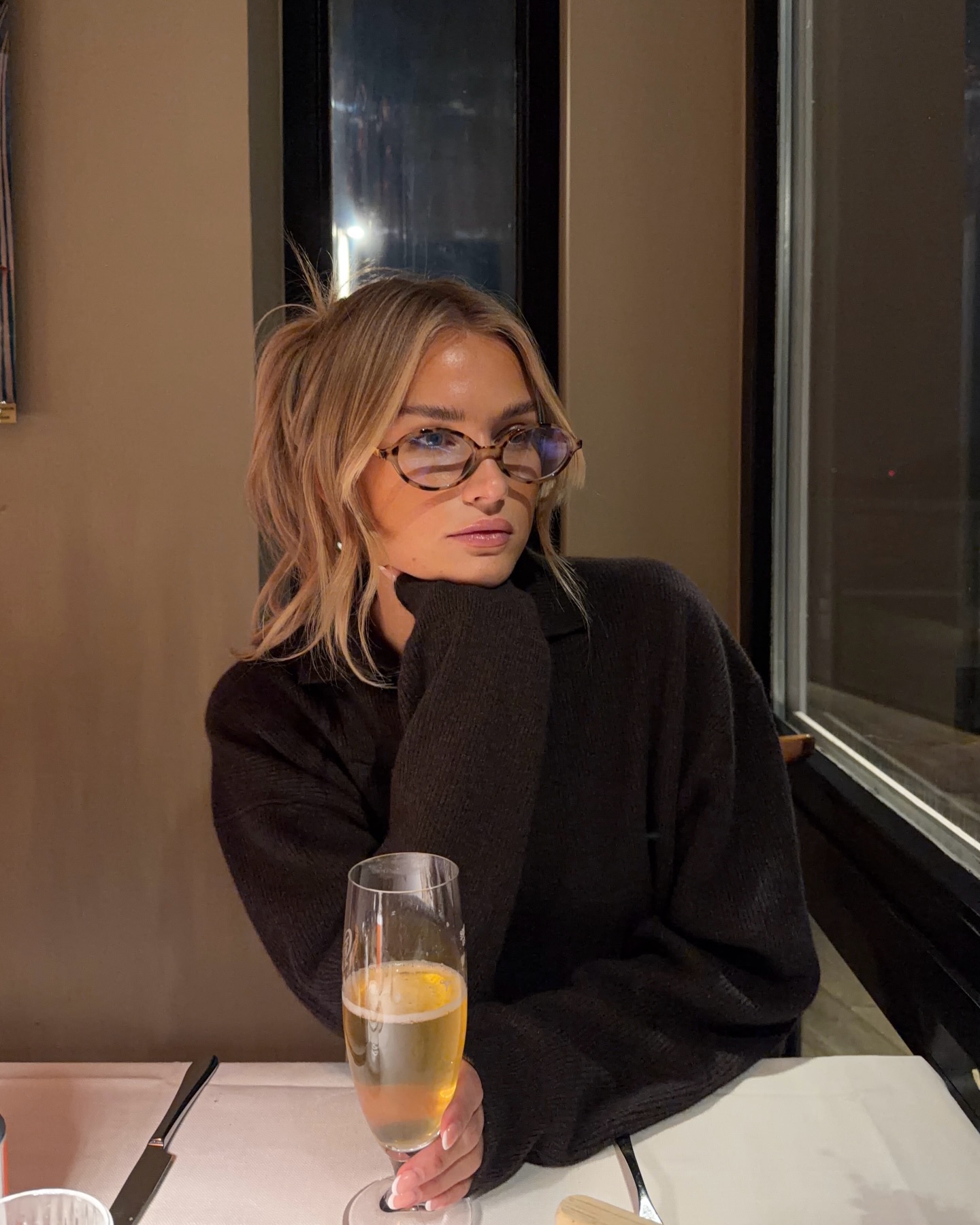 따뜻하고 편한데 세련된 것은?✨
매일 손이 가는 니트🤎 입어보면 바로 알걸?👀 이미지4