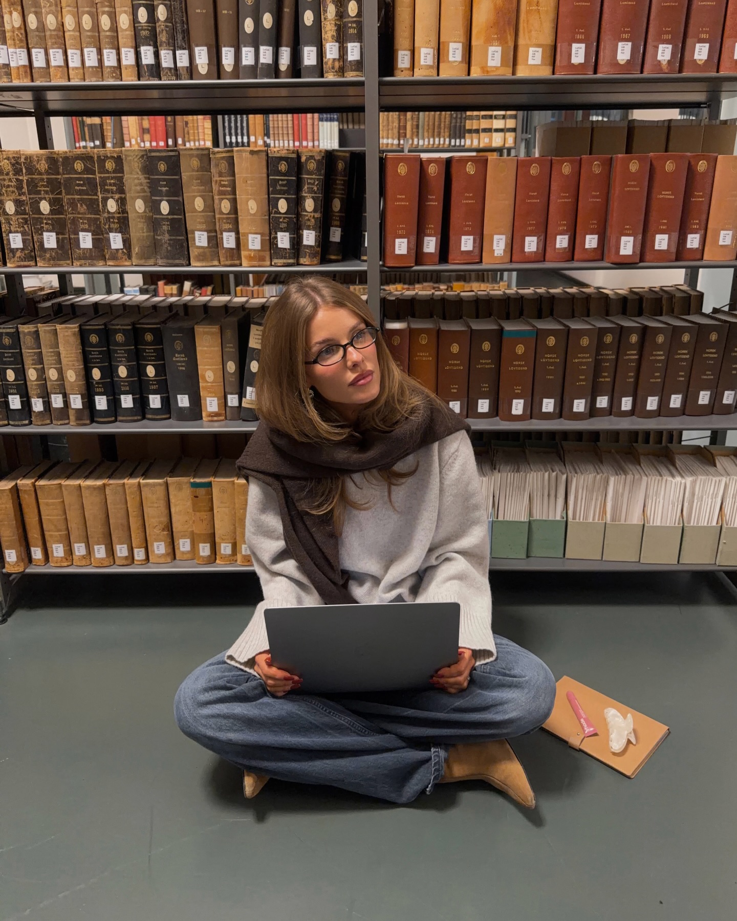 따뜻하고 편한데 세련된 것은?✨
매일 손이 가는 니트🤎 입어보면 바로 알걸?👀 이미지7