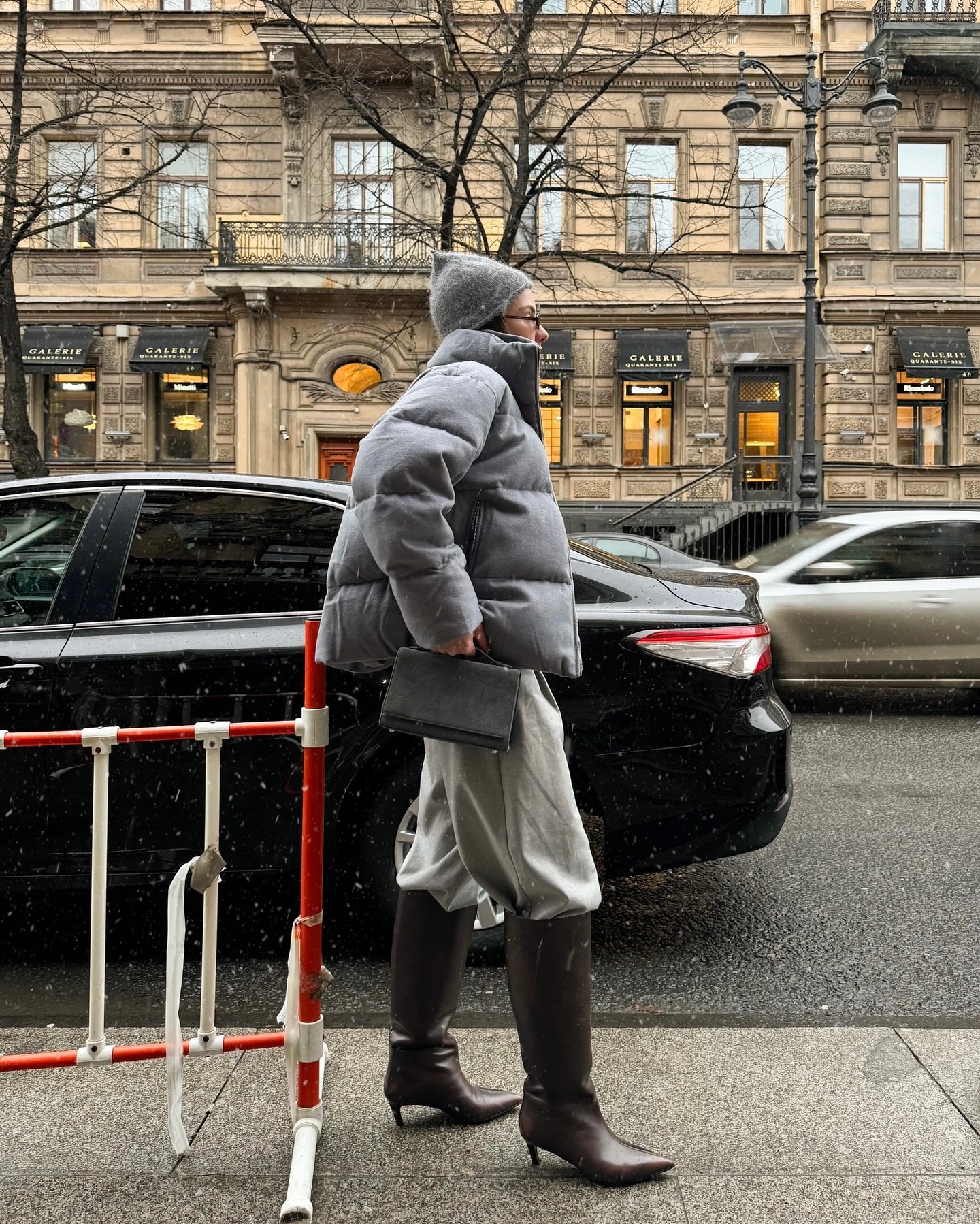 돌고 돌아 패딩으로🖤
결국 또 패딩만 찾게 되는 겨울 공식템🪄✨ 이미지1