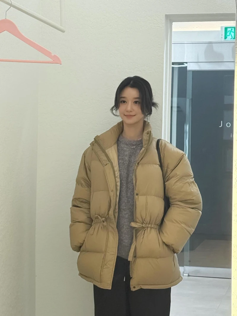 어떤 룩에도 실패 없는 숏 패딩🧚🏻
숏 패딩으로 비율 살리고 보온성은 업✨🩶실용템은 이런 거지
이미지2
