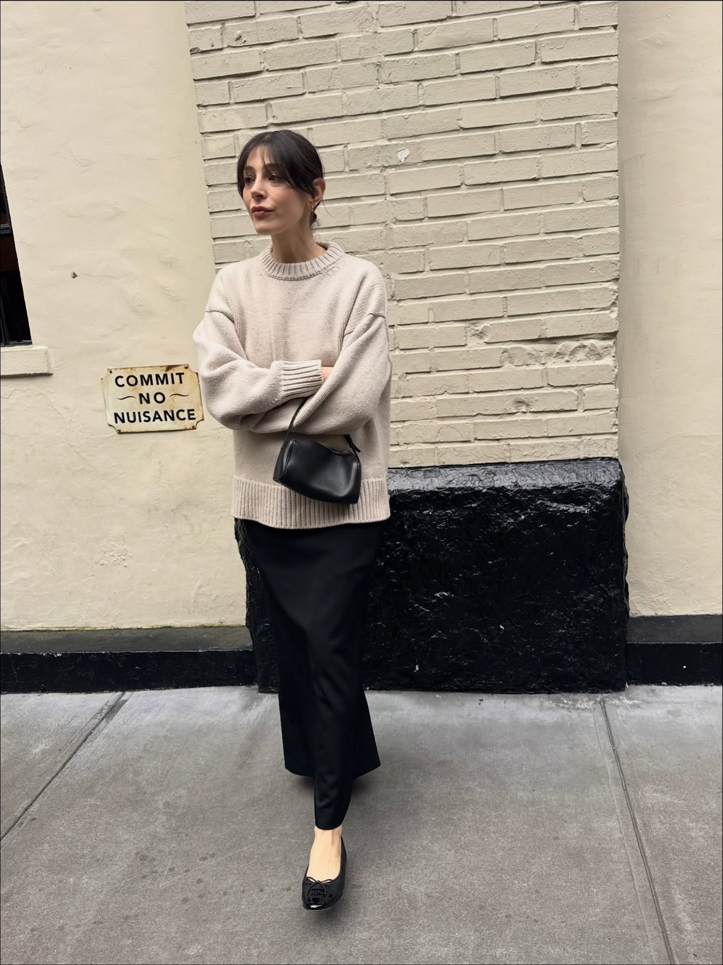 올겨울도 플랫슈즈는 사수해야 해✨
니트, 코트 같은 미니멀 룩엔 플랫슈즈로 깔끔하게 마무리🤍🖤 이미지7