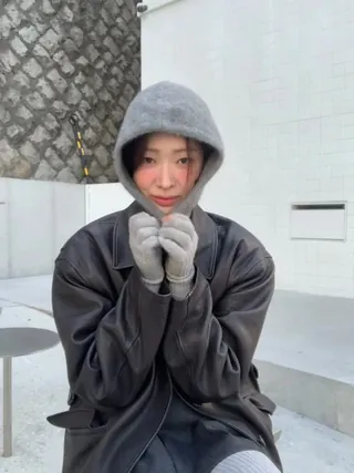 과하지 않은 겨울템은 니트 후드야🧶
바라클라바? 바부슈카? 부담스럽다면 니트 후드 입어보자🔍👀 이미지