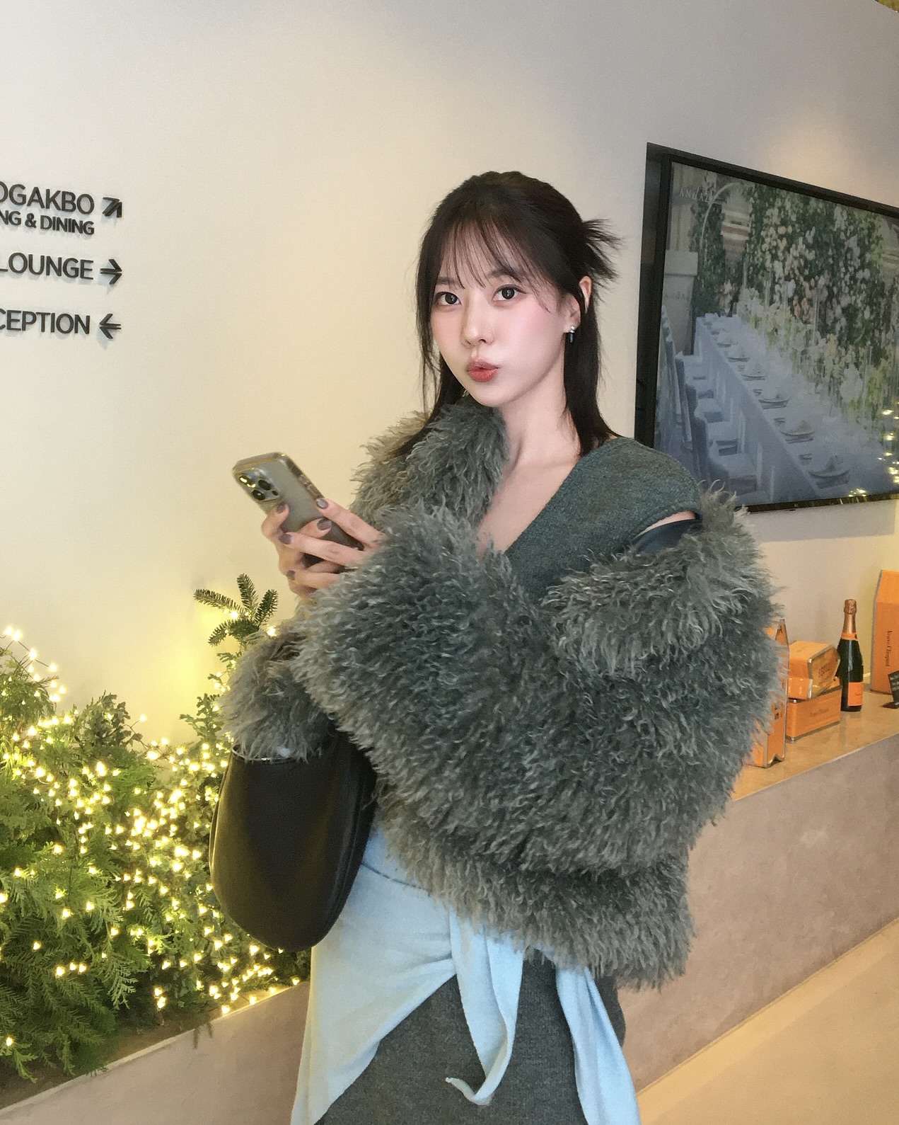 연말 준비? 네일부터 챙겨💘
단정하고 세련된 무드 원한다면, 원컬러 네일로 충분💅🪄 이미지5