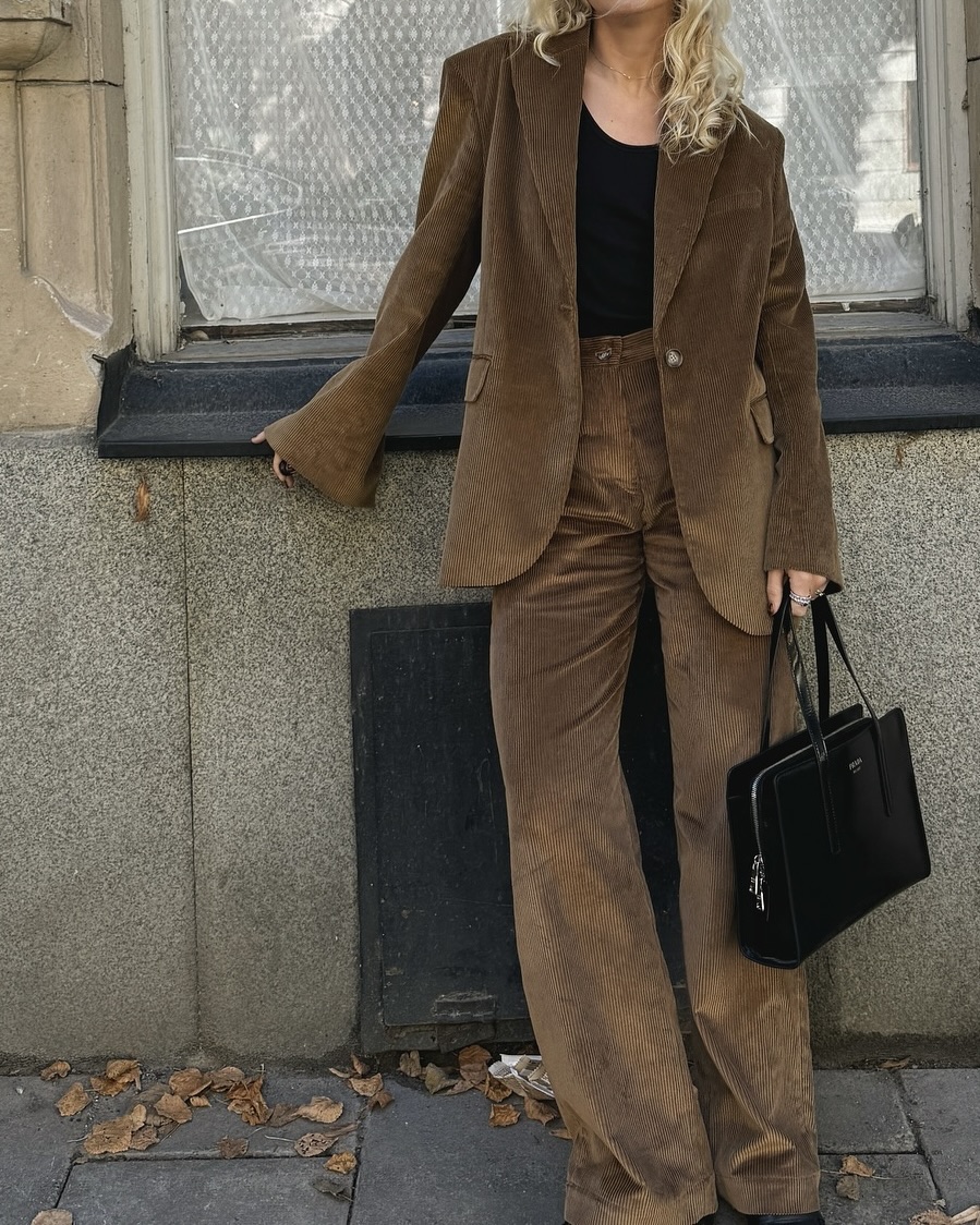 다리 얼기 전에 코듀로이 팬츠로🐻
겨울에 데님 팬츠만 입기 추우니까🤎💨 코듀로이로 따뜻하게 이미지7