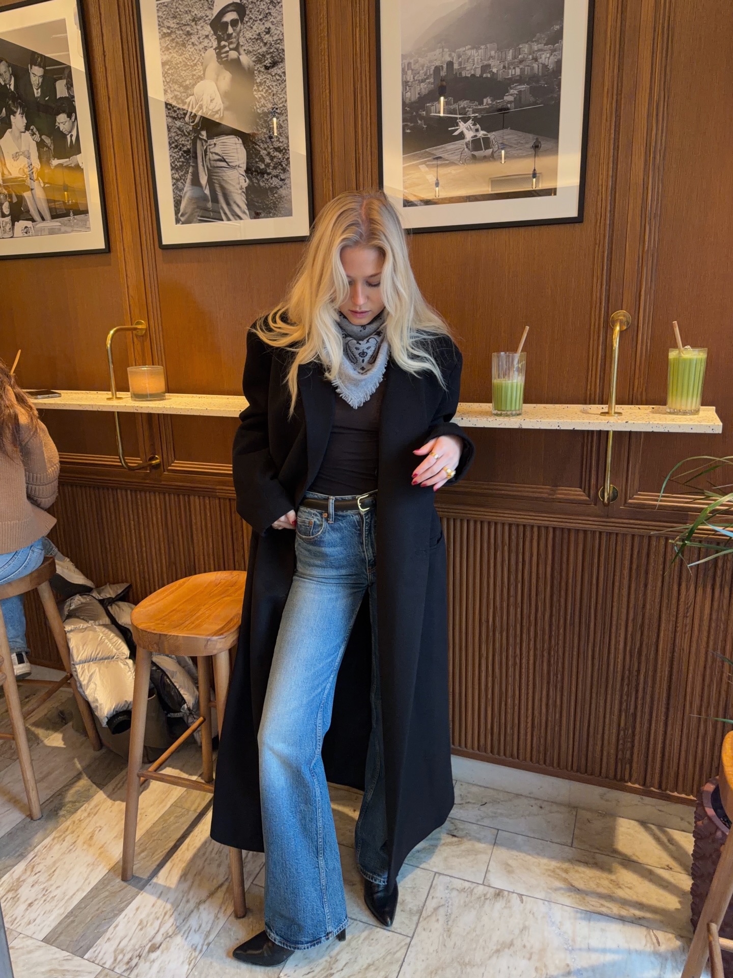 괜히 부츠컷 입는 게 아닐 걸?👖
다리 비율 보정엔 이만한 핏이 없어요 💙✨ 이미지2