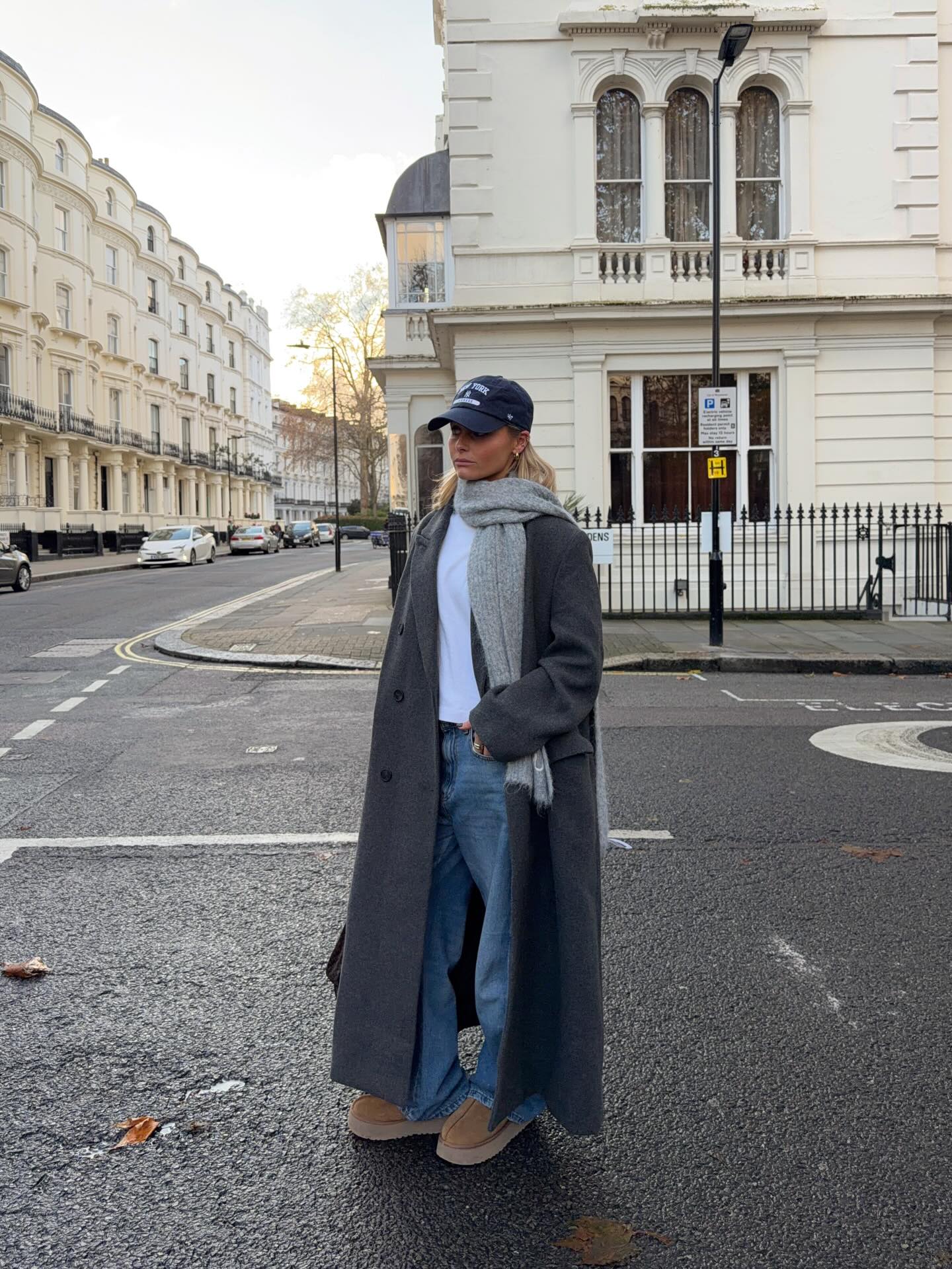 활용도 높은 와이드팬츠👖
트레이닝복만큼 편한 와이드팬츠로 데님 코디하기🤎✨ 이미지4