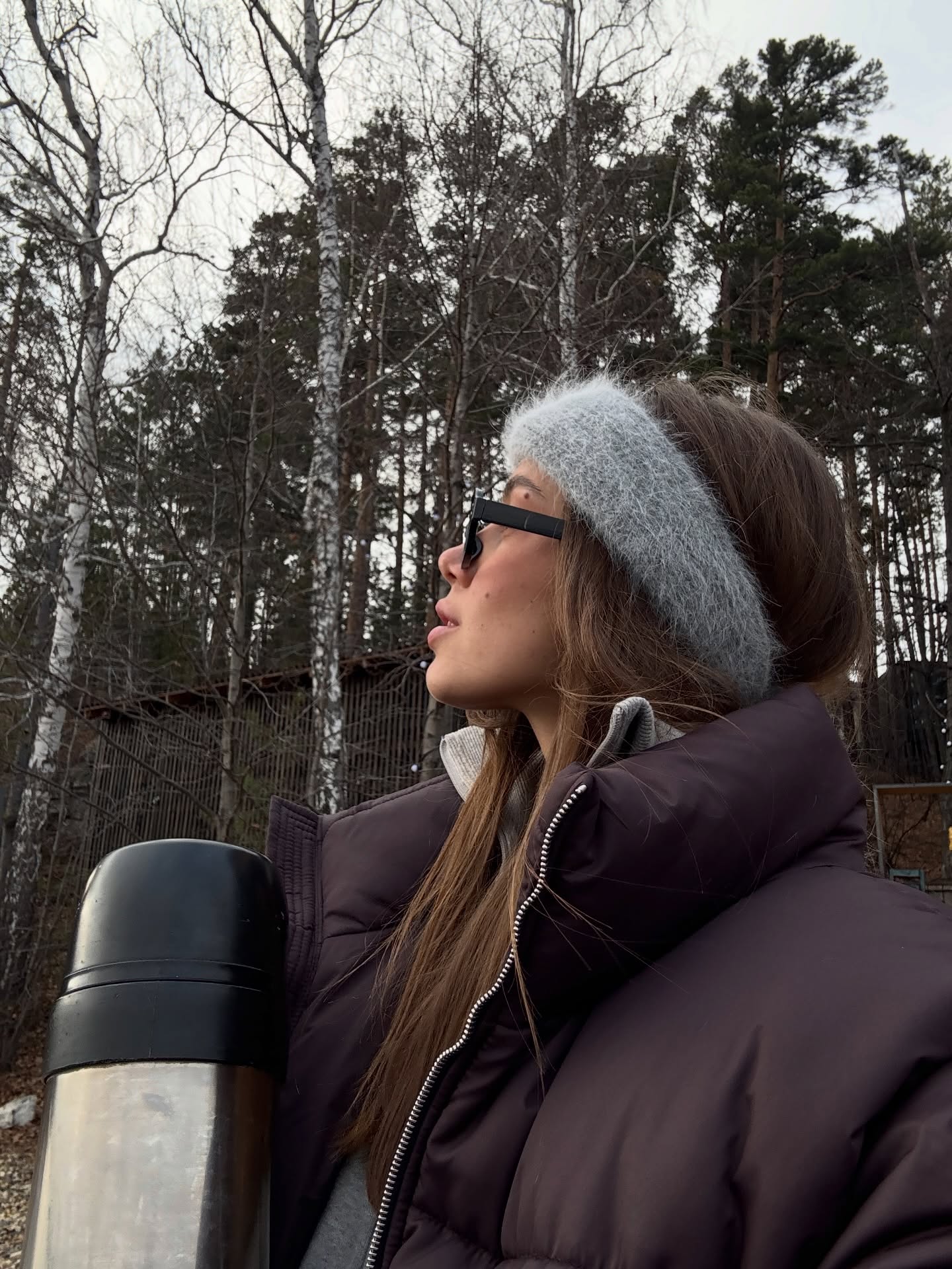 요즘 핫한 겨울 니트 헤어밴드❄️
머리까지 따뜻한, 사랑스러운 니트 헤어밴드로 포인트 주기🩶🖤 이미지5