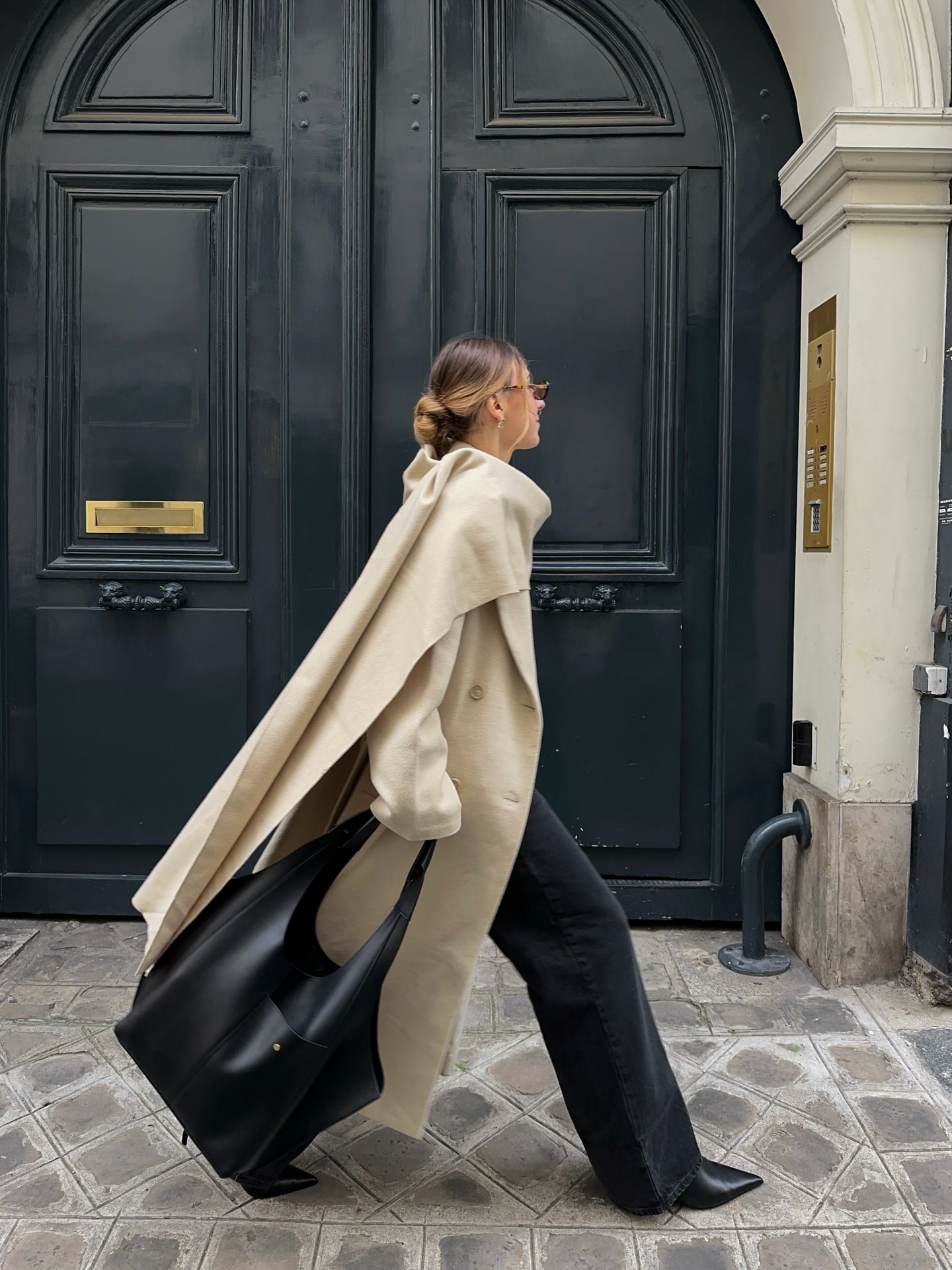 활용도 높은 와이드팬츠👖
트레이닝복만큼 편한 와이드팬츠로 데님 코디하기🤎✨ 이미지6