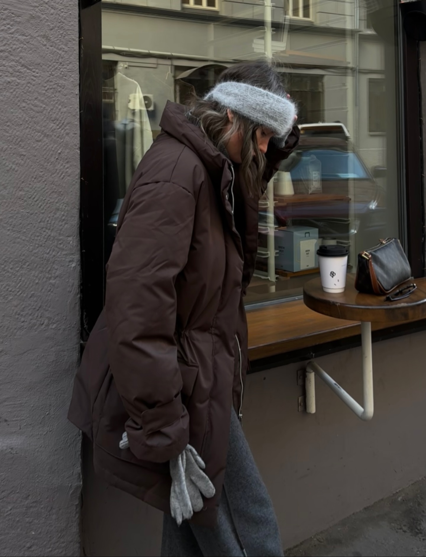 요즘 핫한 겨울 니트 헤어밴드❄️
머리까지 따뜻한, 사랑스러운 니트 헤어밴드로 포인트 주기🩶🖤 이미지3