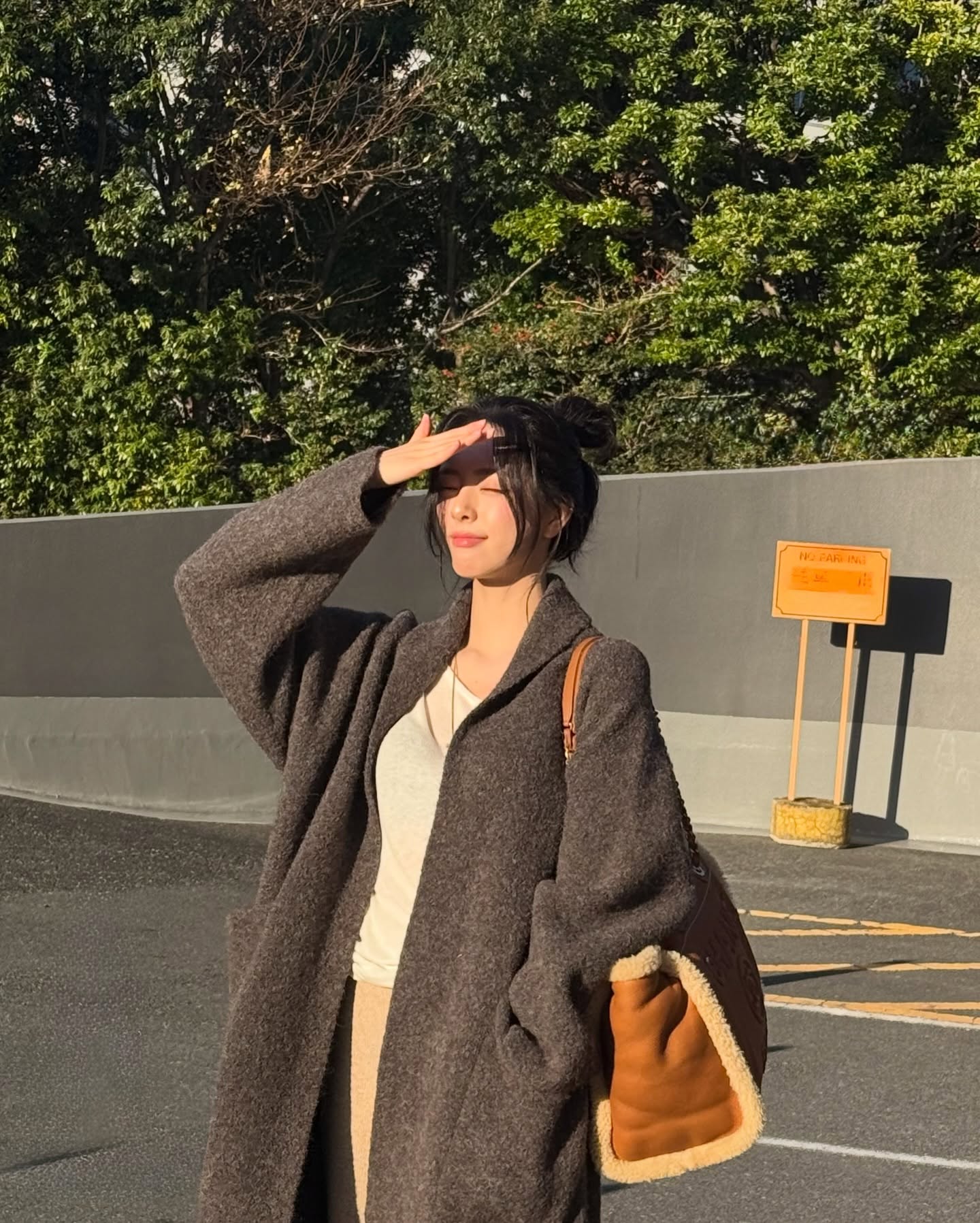 옷장 열면 제일 손이 가는 코트🩶
캐주얼부터 출근룩까지 활용도 확실한 그레이 코트🐰🪄 이미지6