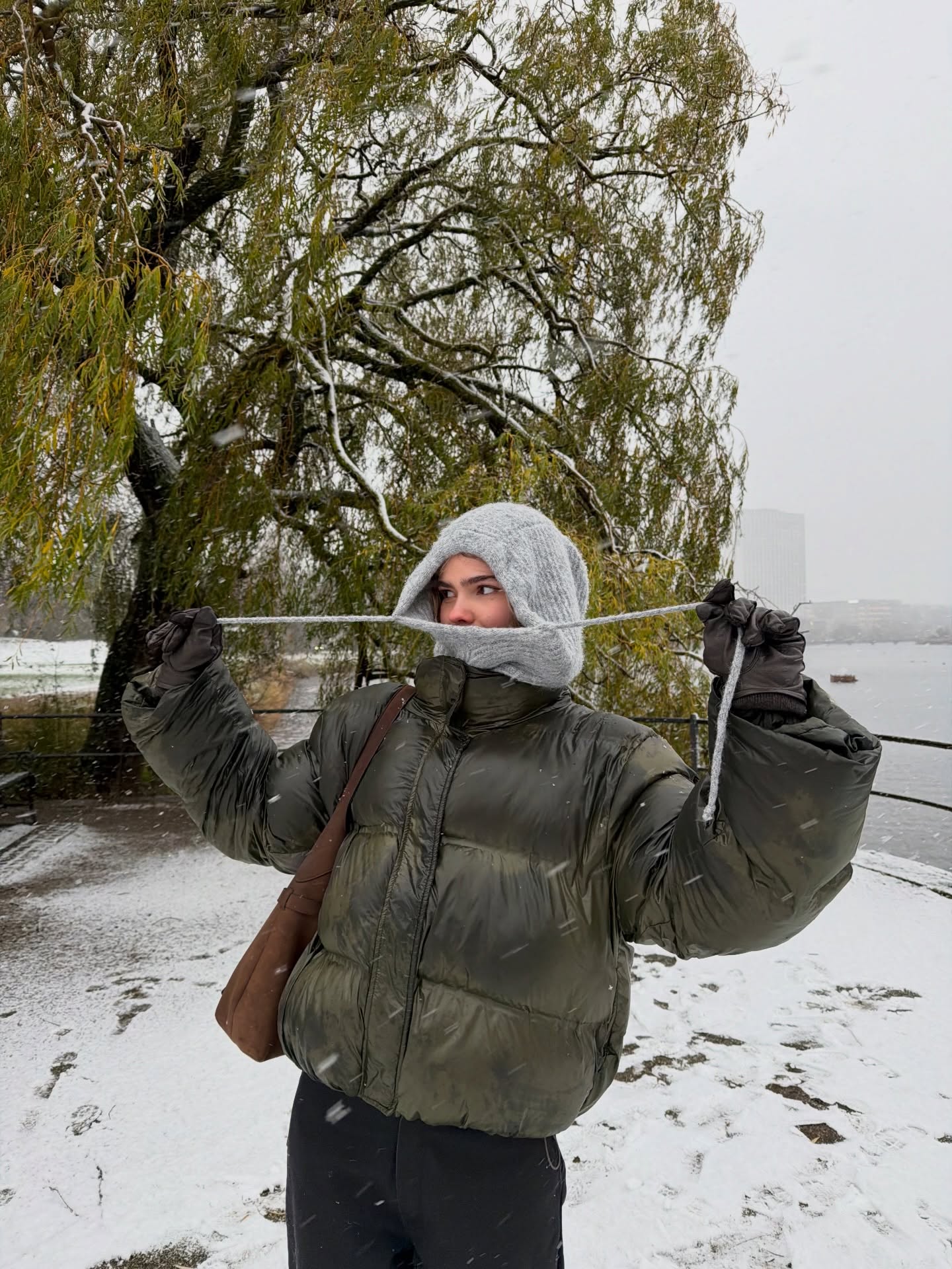 미리미리 준비해야 할 숏 패딩☑️
숏 패딩 취향이 헷갈린다면 컬러별 코디로 한 번에 비교해봐👀🔍 이미지6